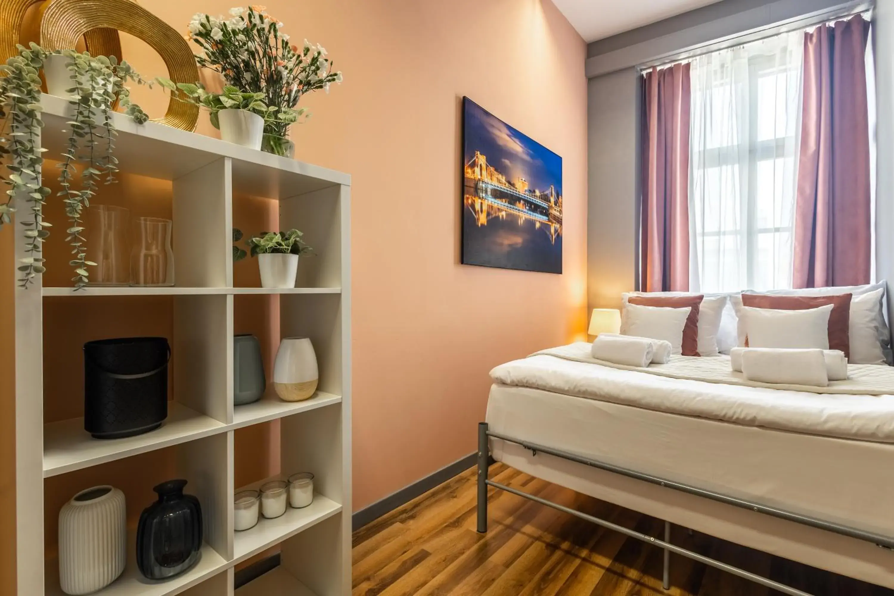 Double Room with Shared Bathroom in Hostel Krasnal Market Square Wroclaw Double Room with Shared Bathroom in Hostel Krasnal Market Square Wroclaw