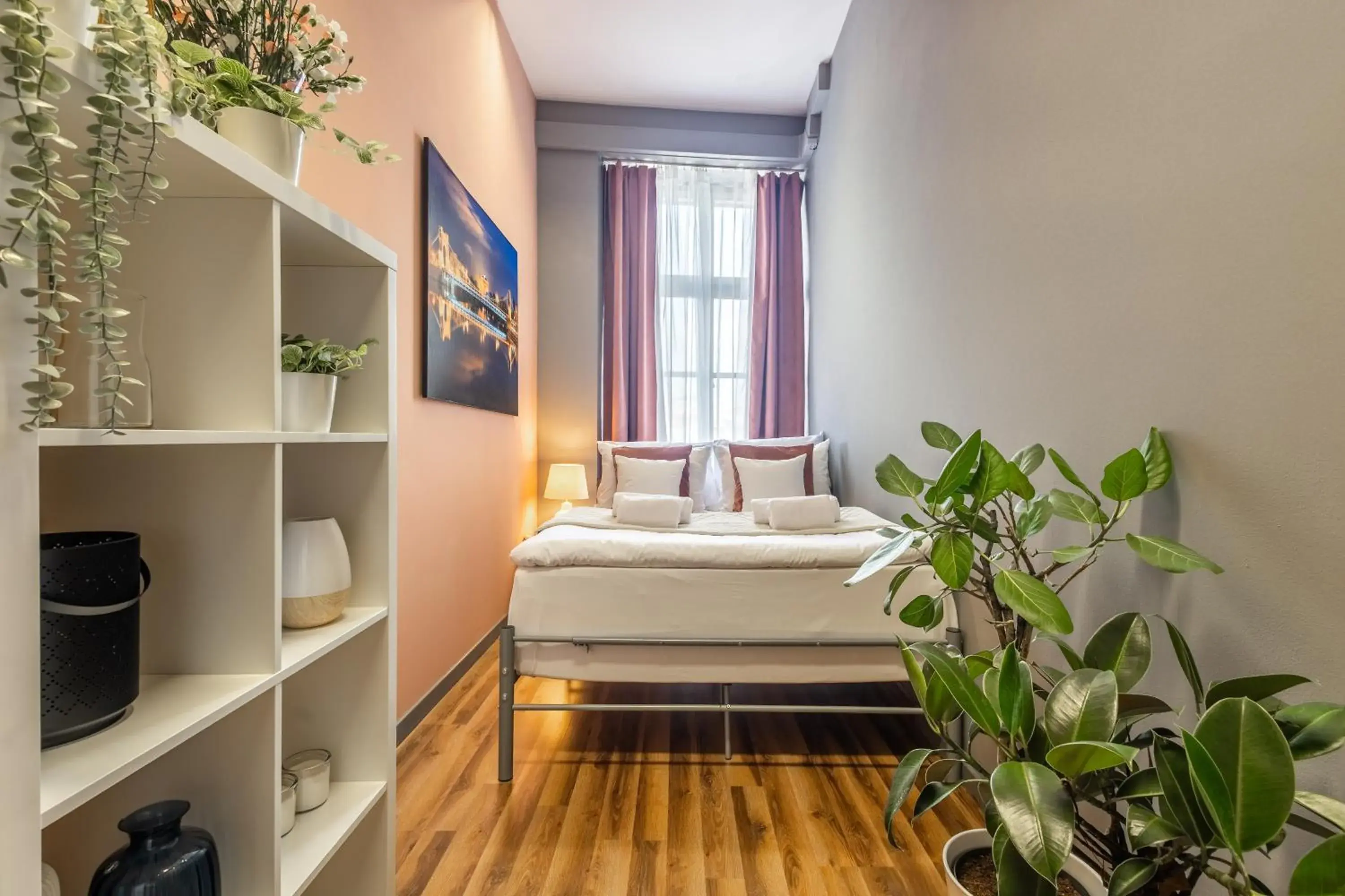 Double Room with Shared Bathroom in Hostel Krasnal Market Square Wroclaw Double Room with Shared Bathroom in Hostel Krasnal Market Square Wroclaw
