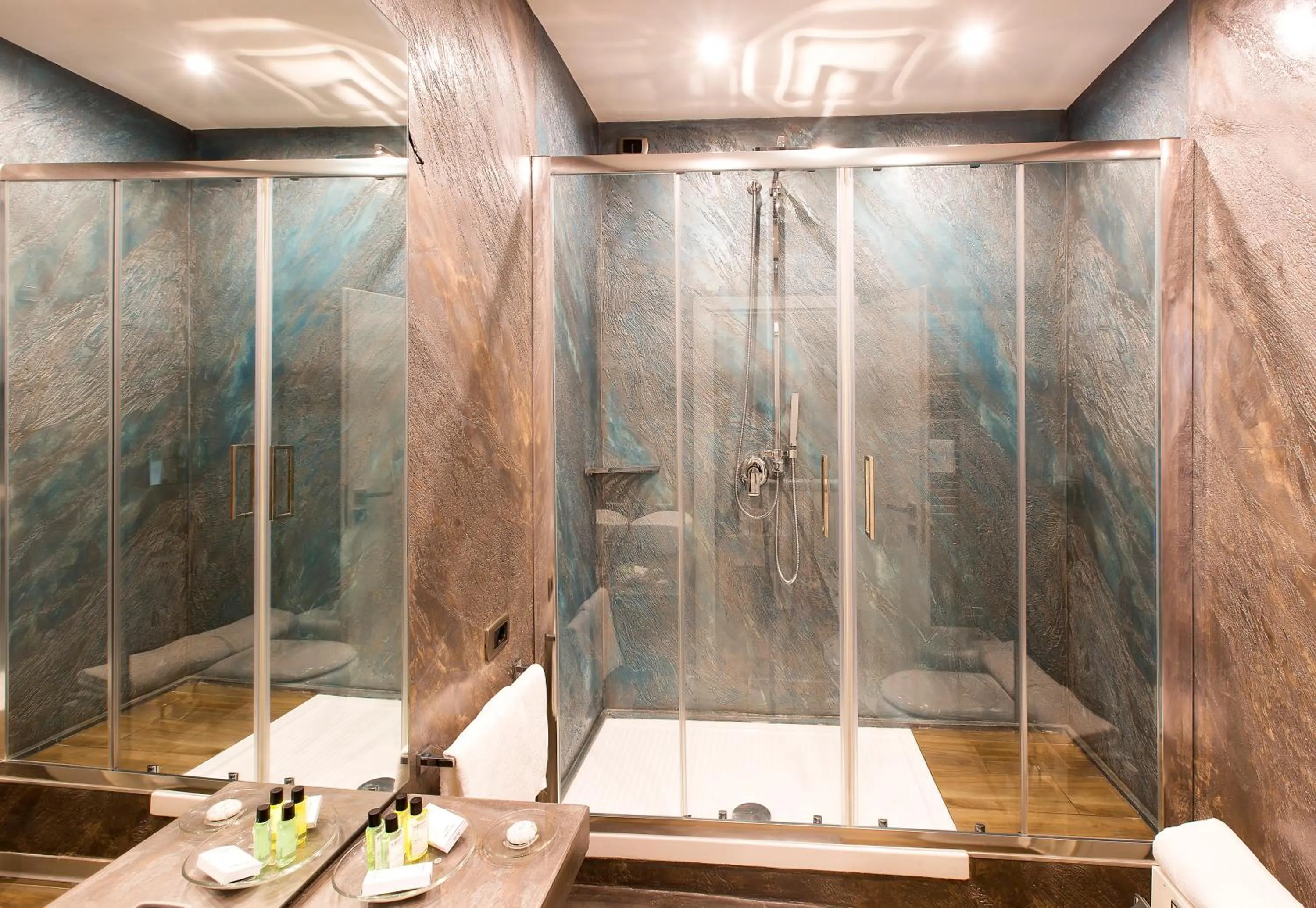 Shower in Dante Maison de Charme