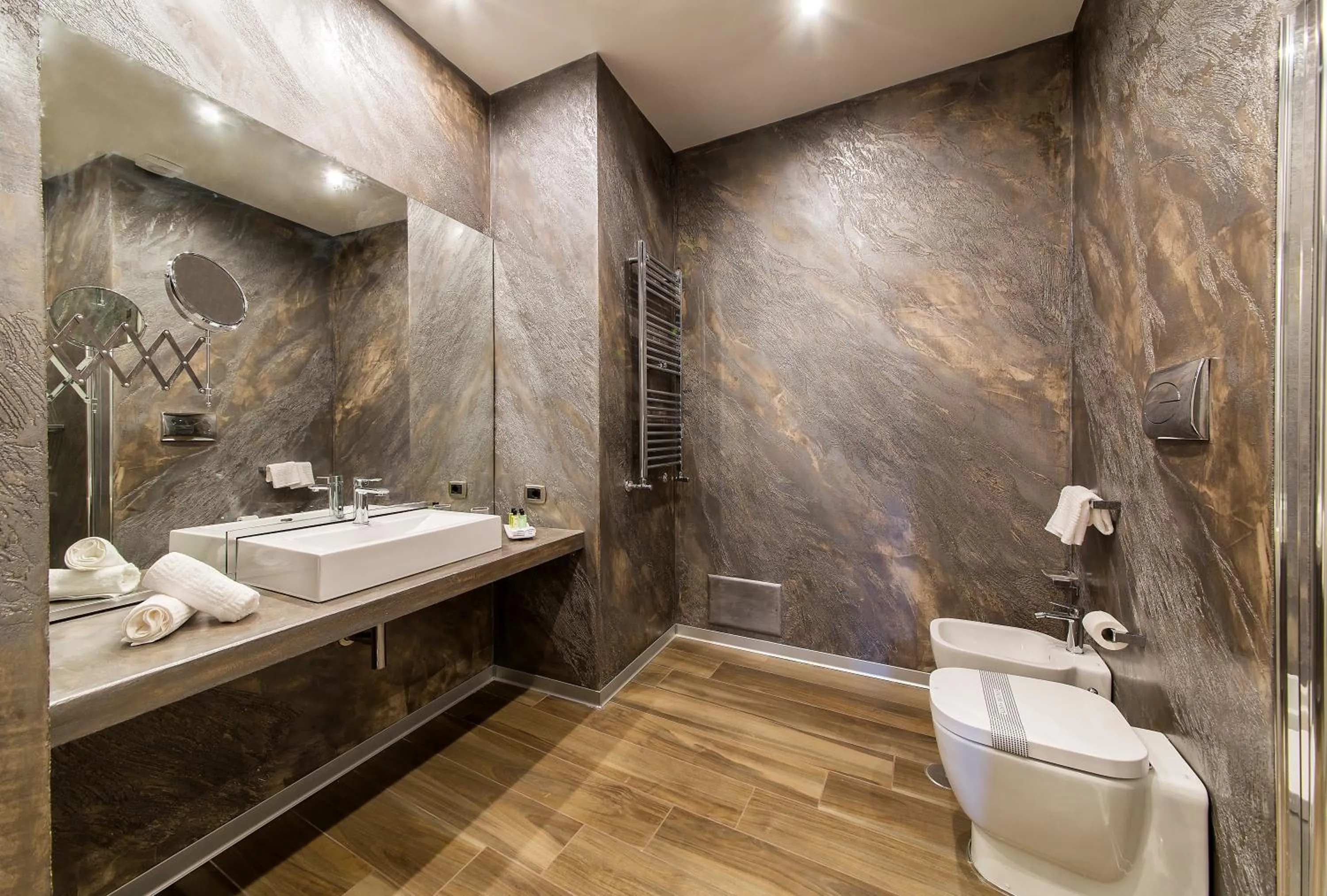 Shower in Dante Maison de Charme