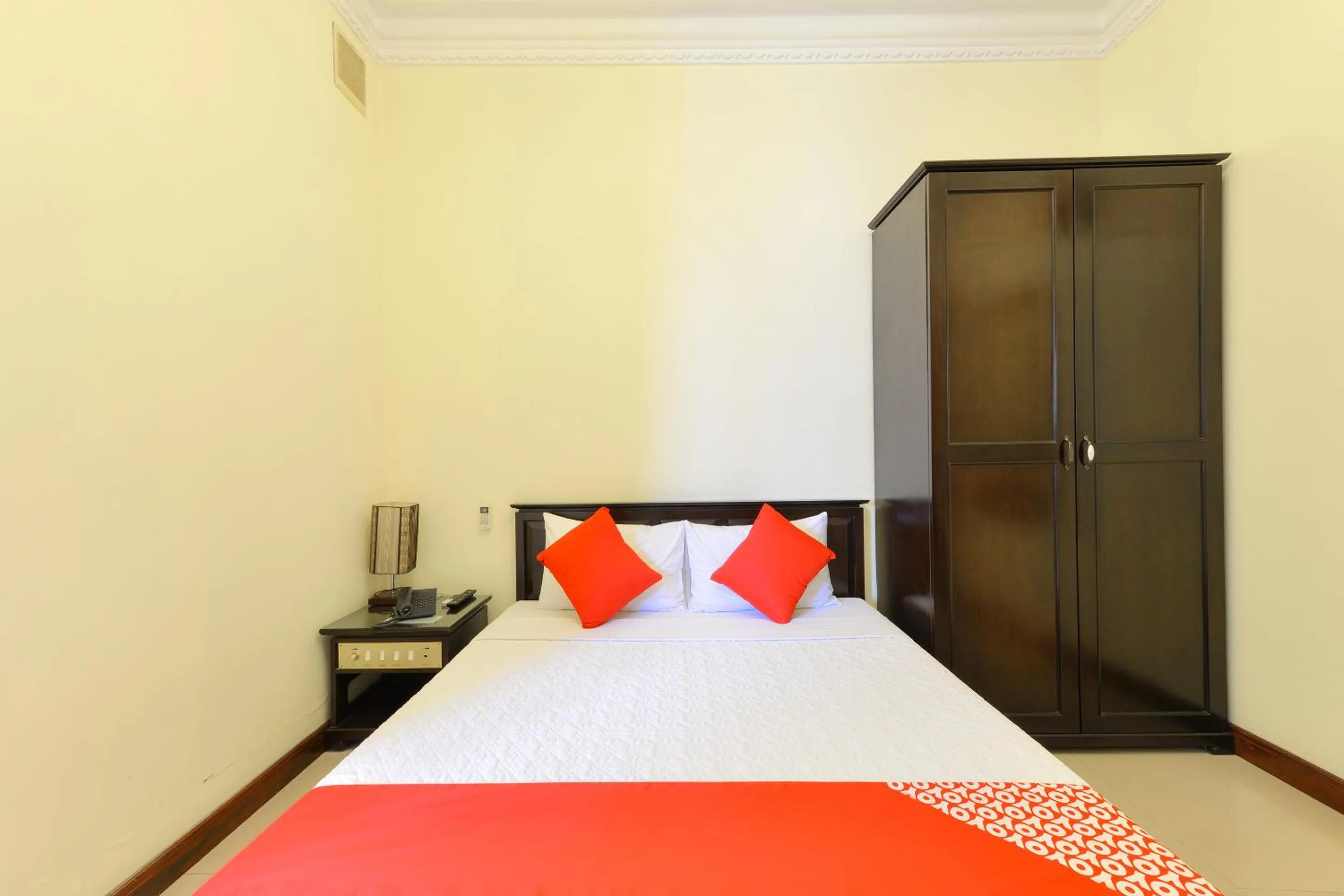 Bedroom, Bed in Lucky 2 Hotel & Travel