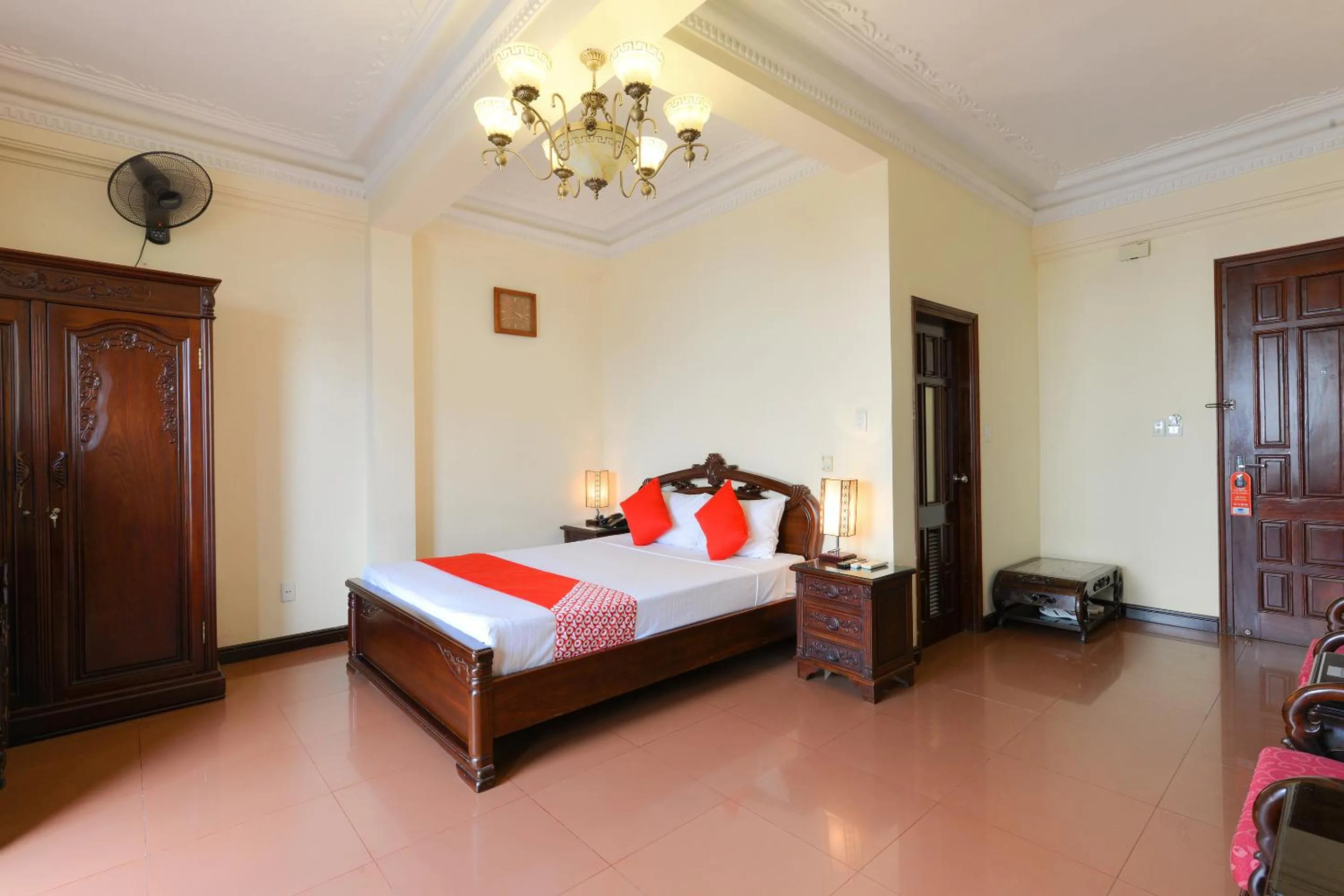 Bedroom, Bed in Lucky 2 Hotel & Travel