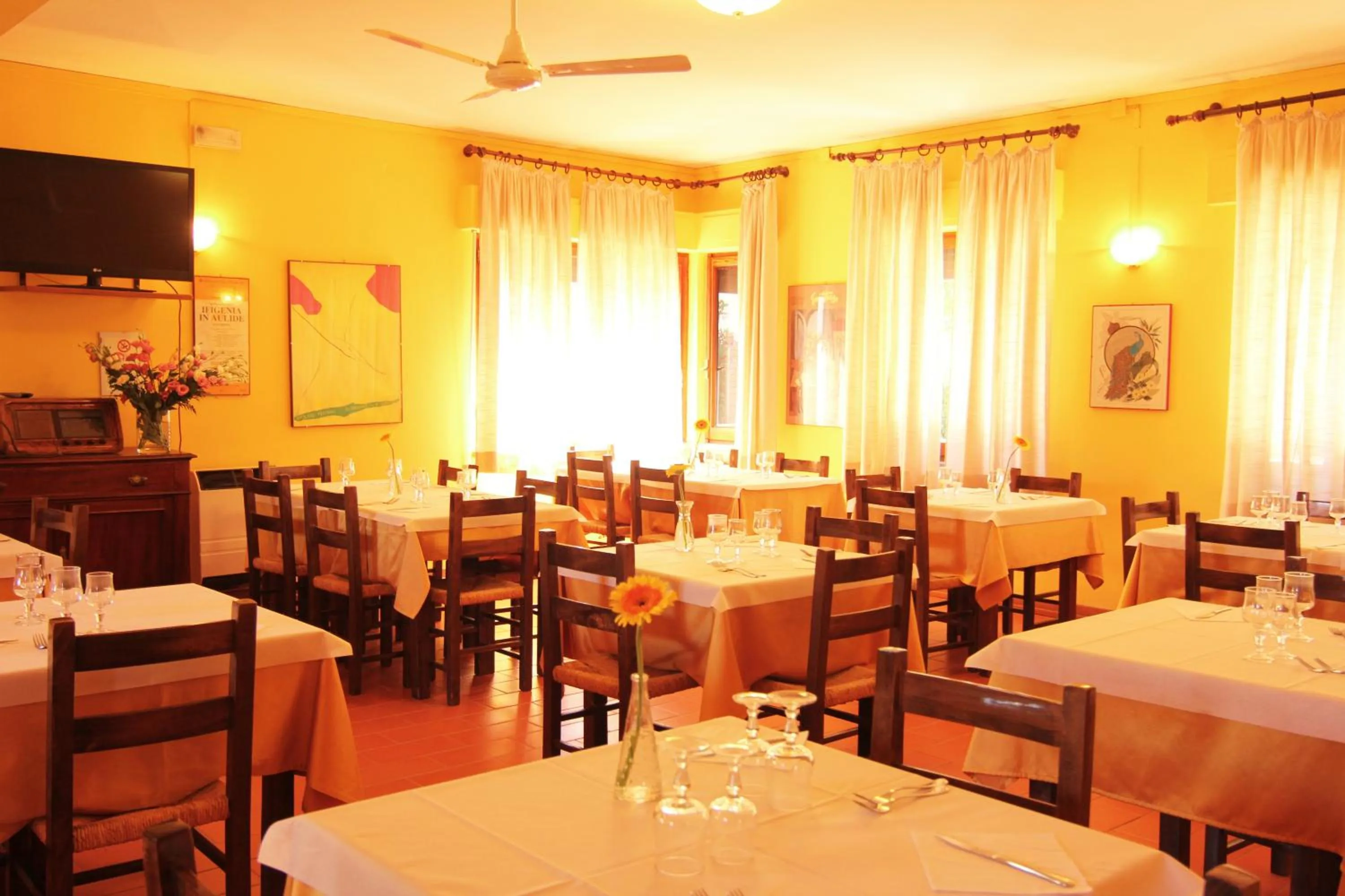 Restaurant/places to eat in Hotel Boni Cerri