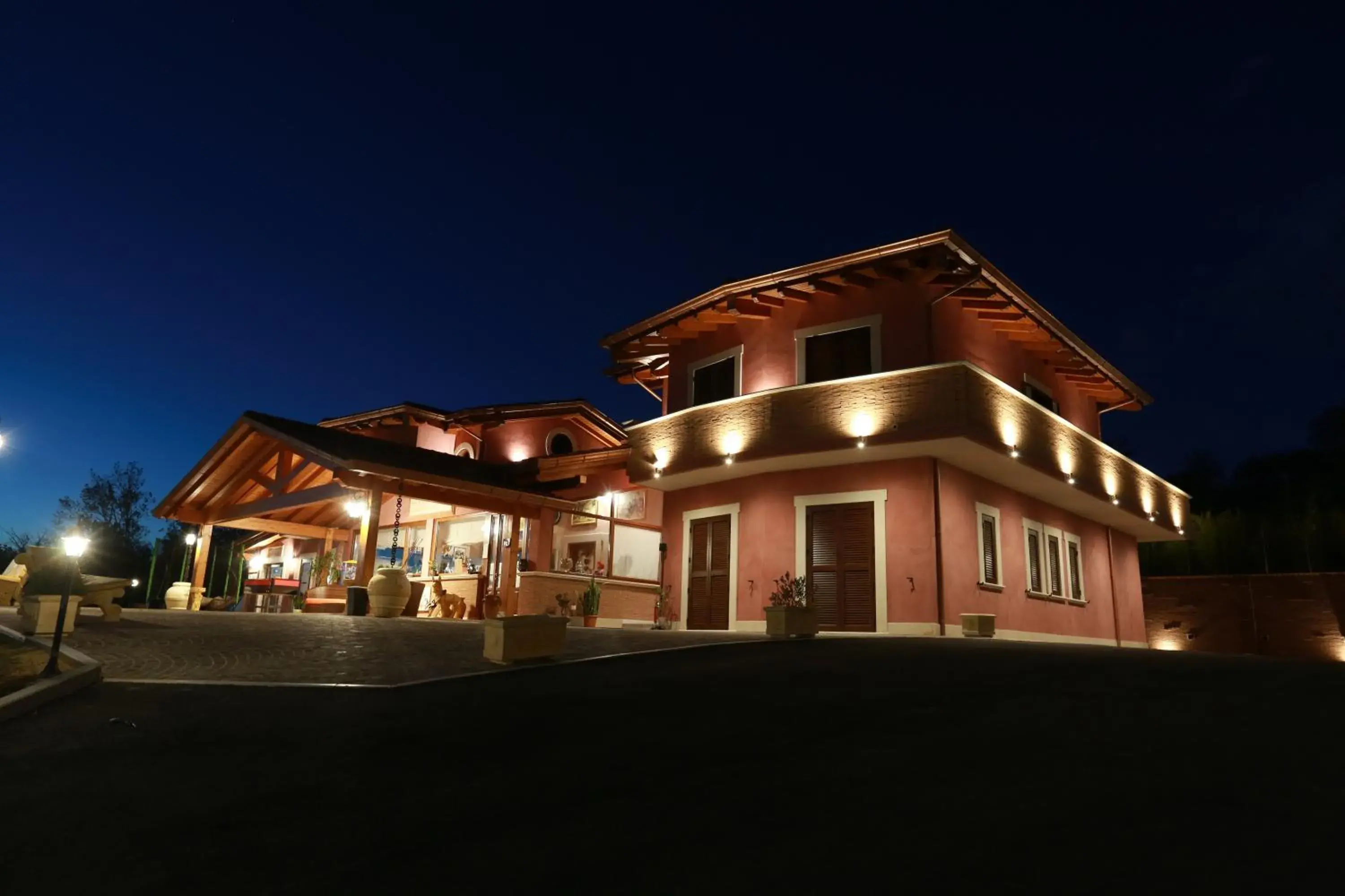 Agriturismo ciociaro " il colle " HOTEL RISTORANTE Agriturismo ciociaro " il colle " HOTEL RISTORANTE
