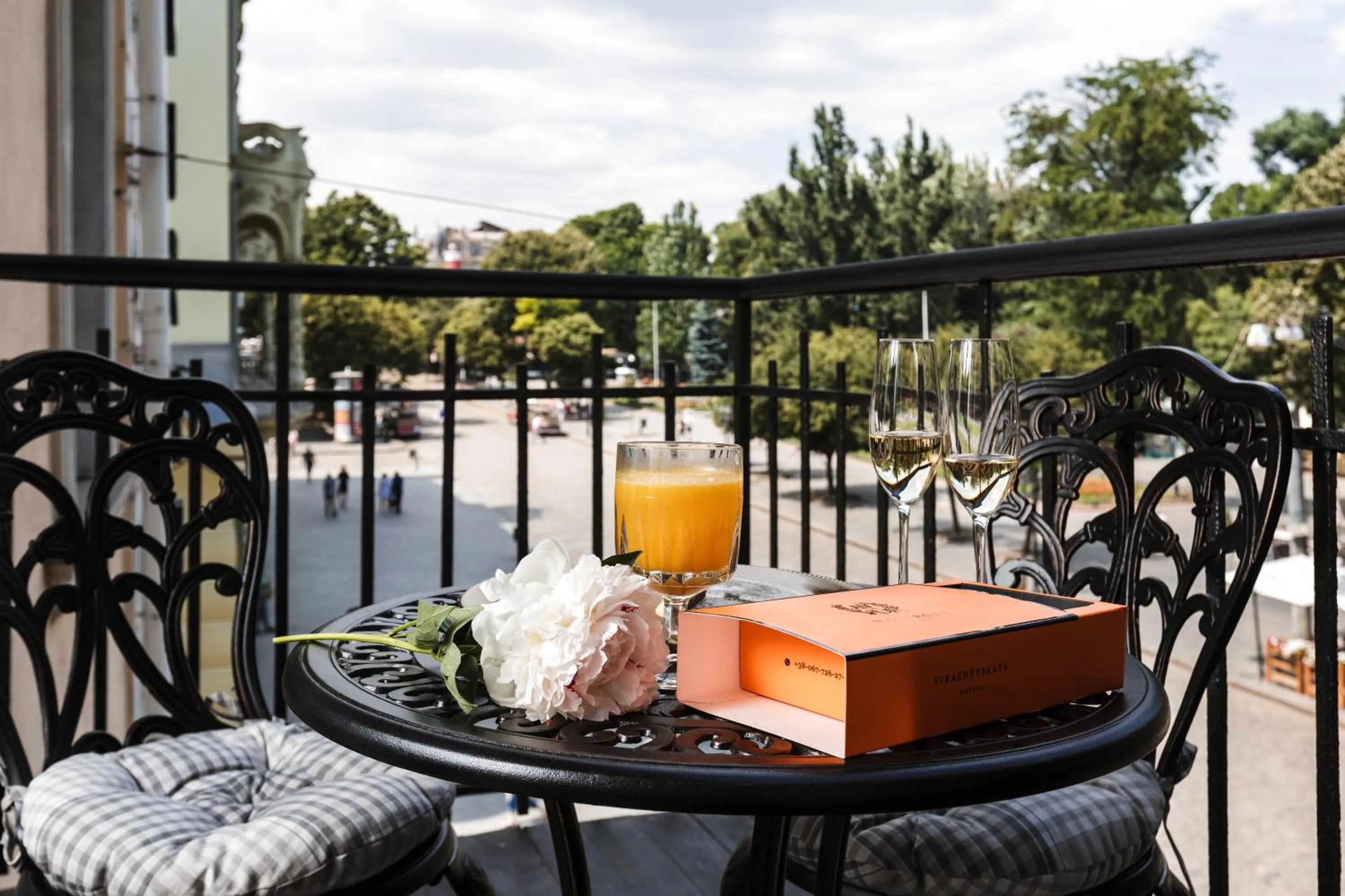 Deribas Hotel