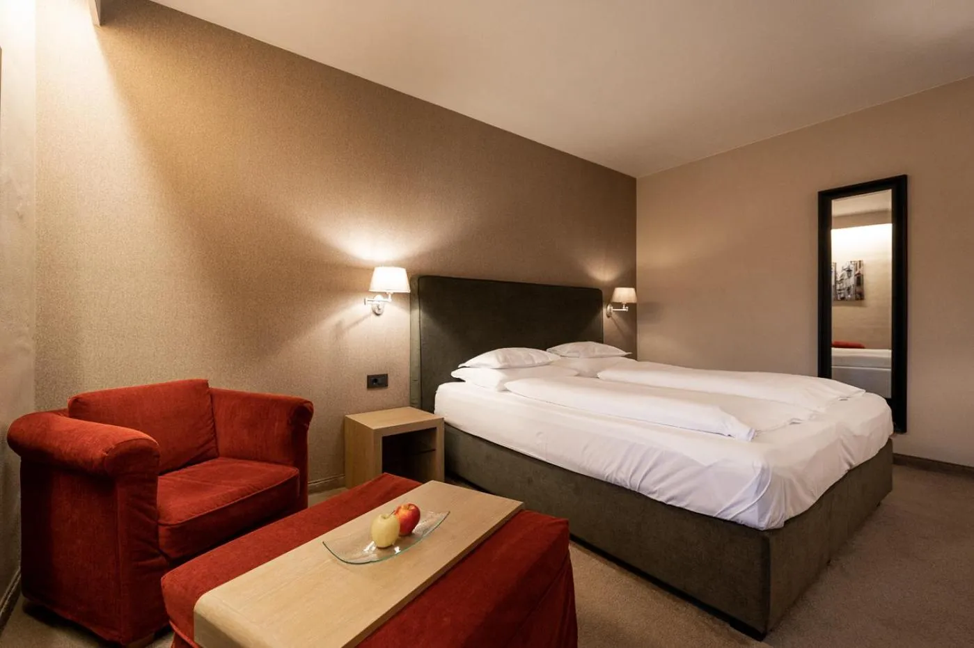 Photo of the whole room, Bed in Hotel Pollinger