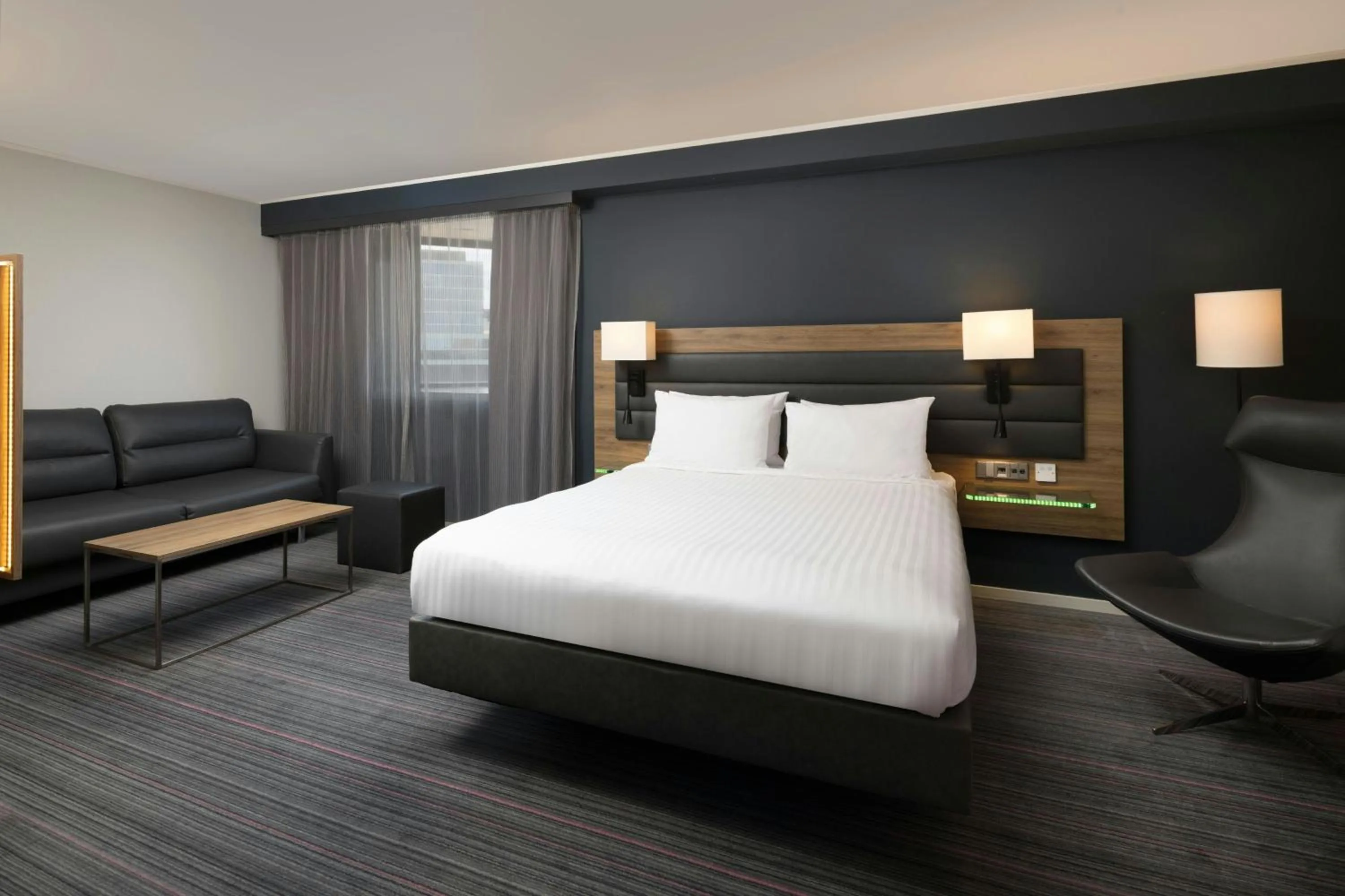 Photo of the whole room, Bed in Moxy London Stratford