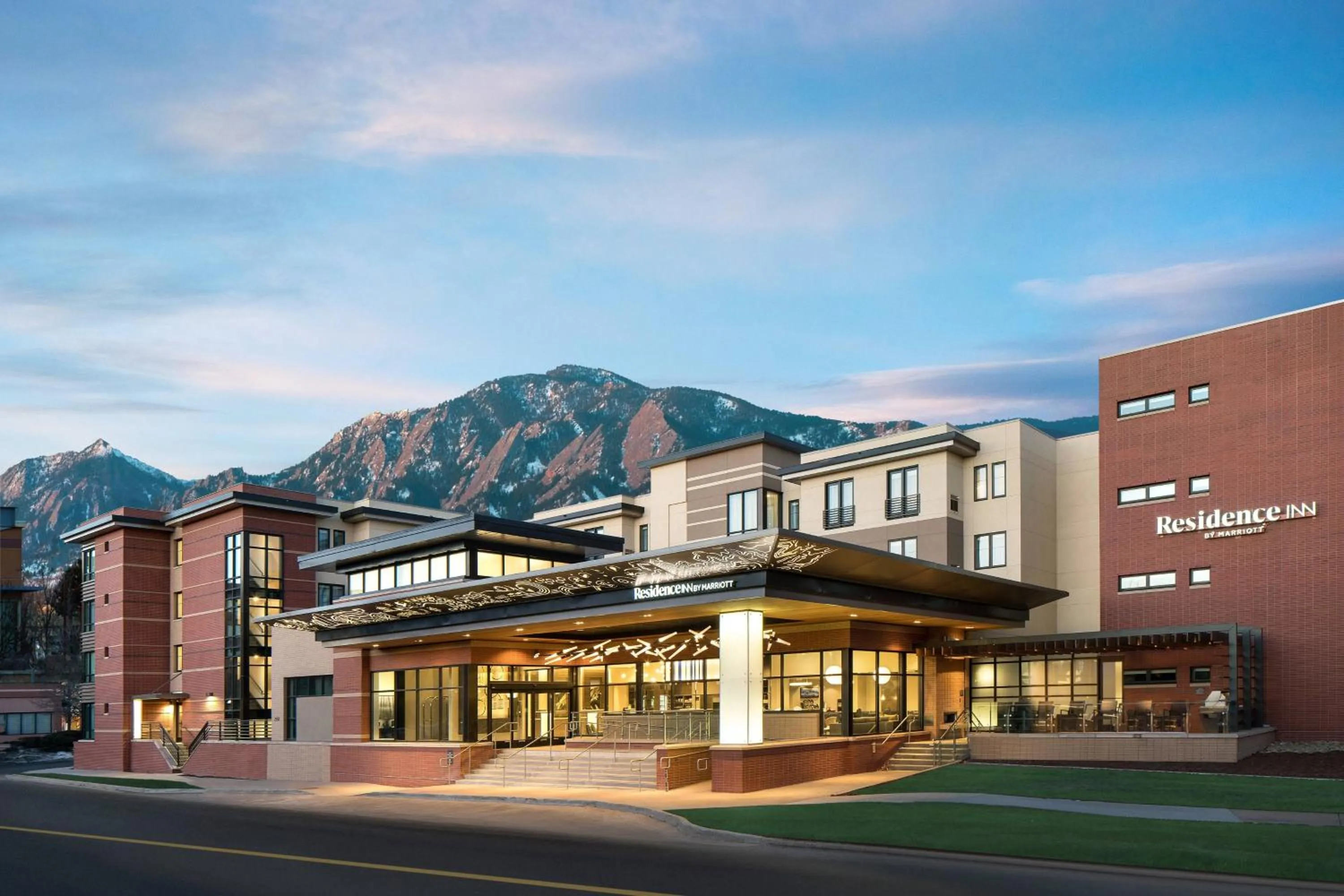 Property building in Residence Inn by Marriott Boulder Canyon Boulevard