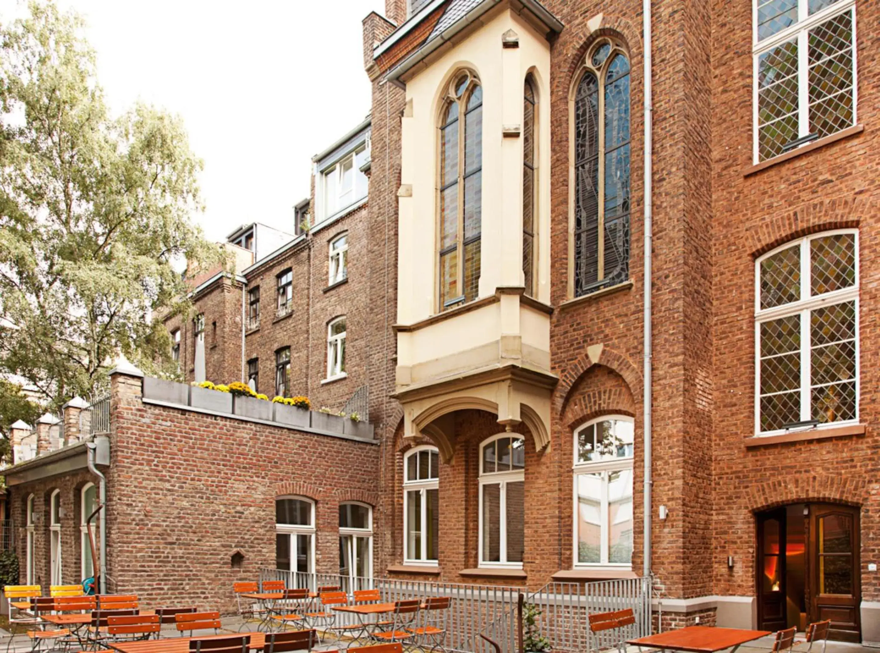 Property building in HOPPER Hotel St. Josef Property building in HOPPER Hotel St. Josef