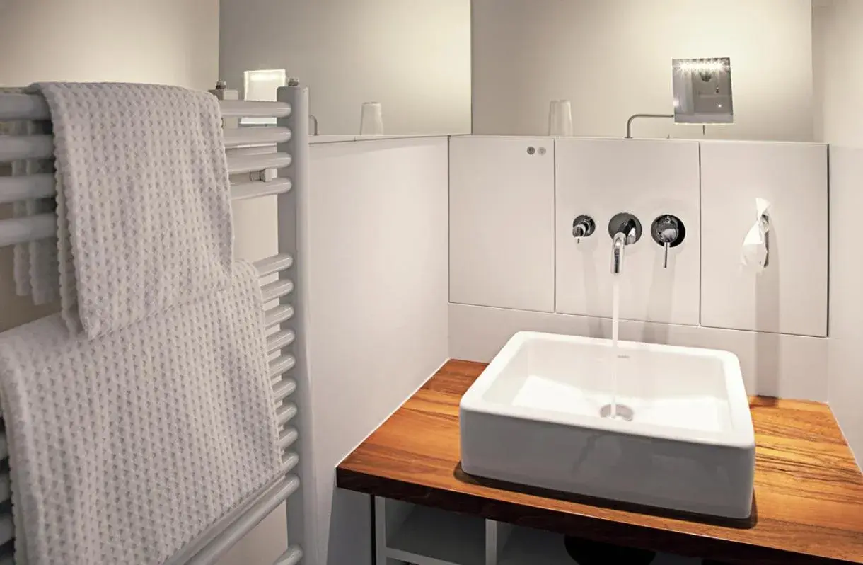 Comfort room courtyard in HOPPER Hotel St. Josef Comfort room courtyard in HOPPER Hotel St. Josef