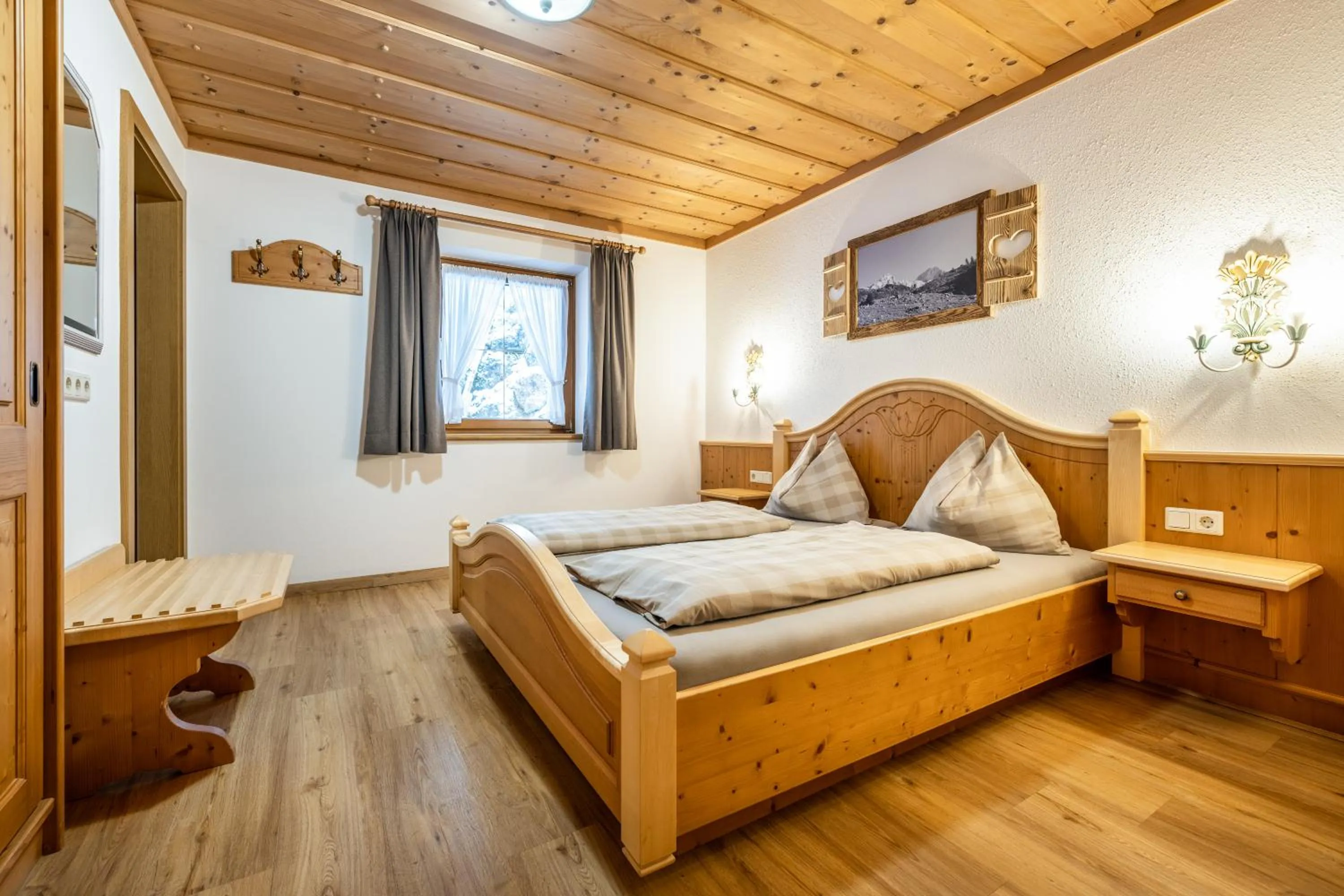 Bedroom, Bed in Das Geierberg
