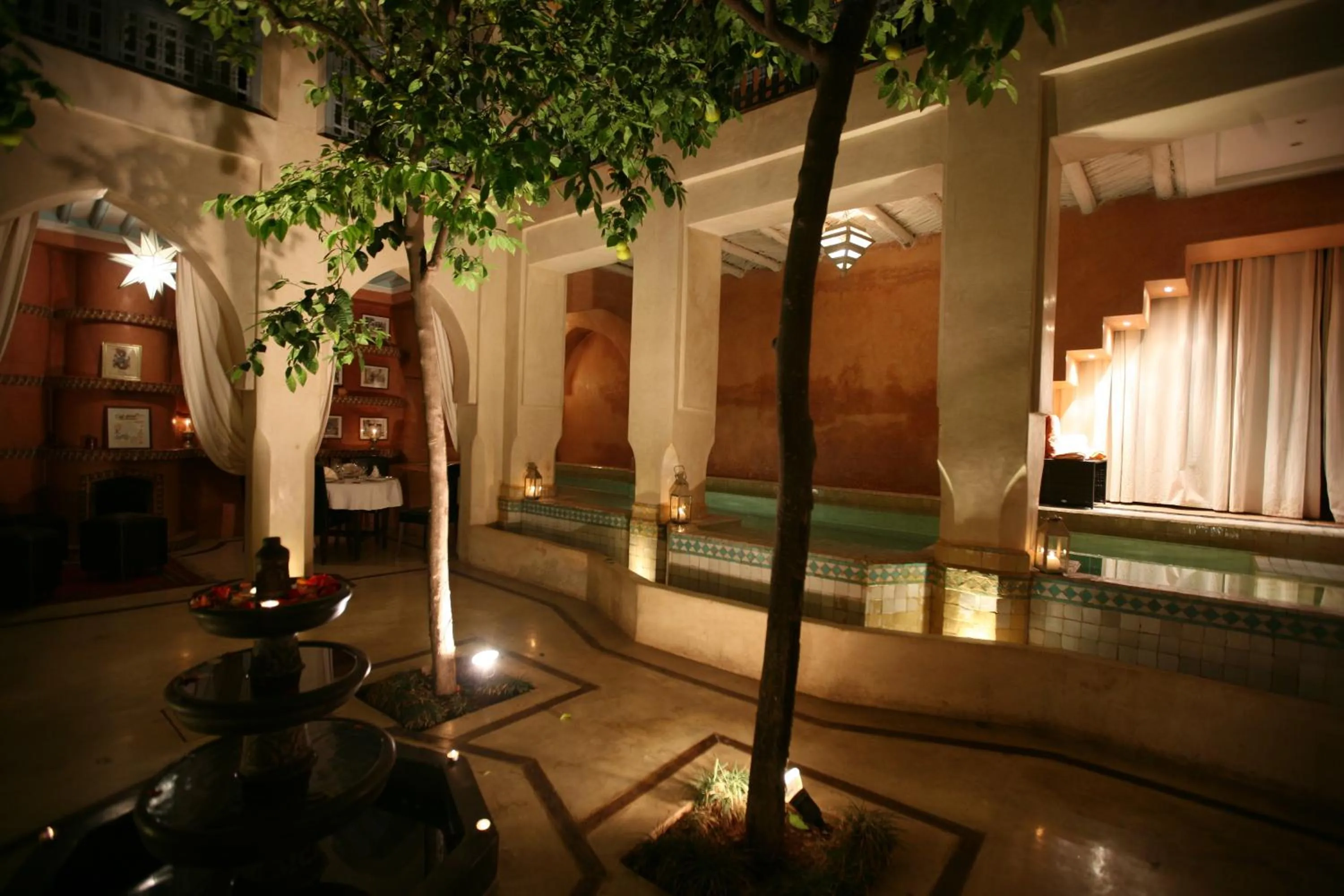 Swimming pool in Riad et Spa Misria Les Orangers