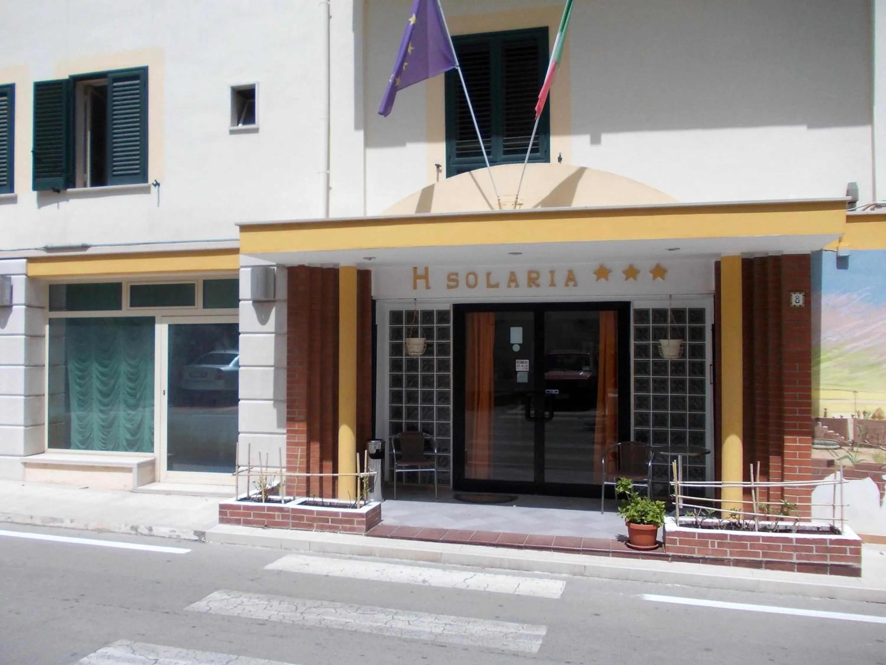 Facade/entrance in Hotel Solaria