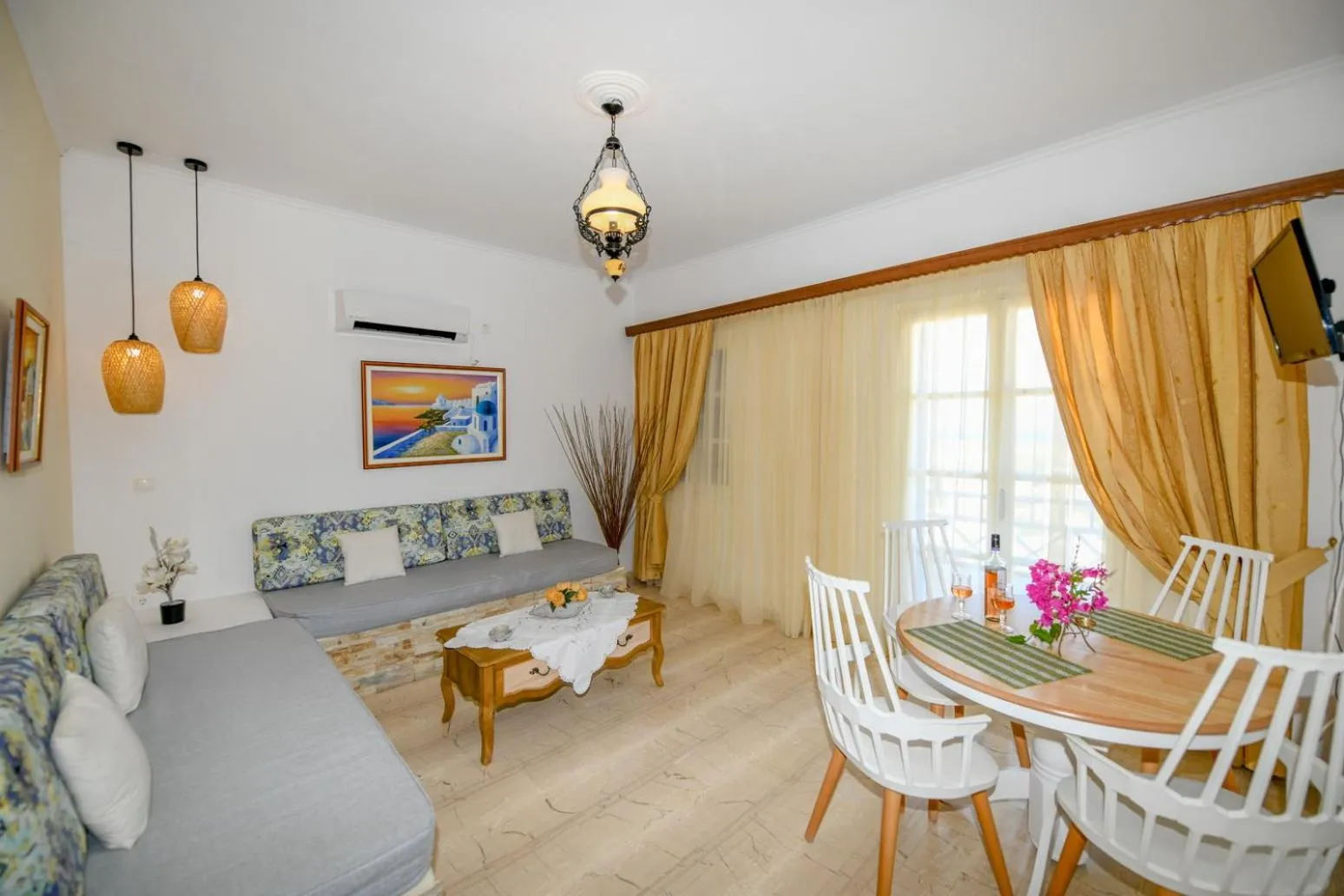 Living room in Aegean View Hotel