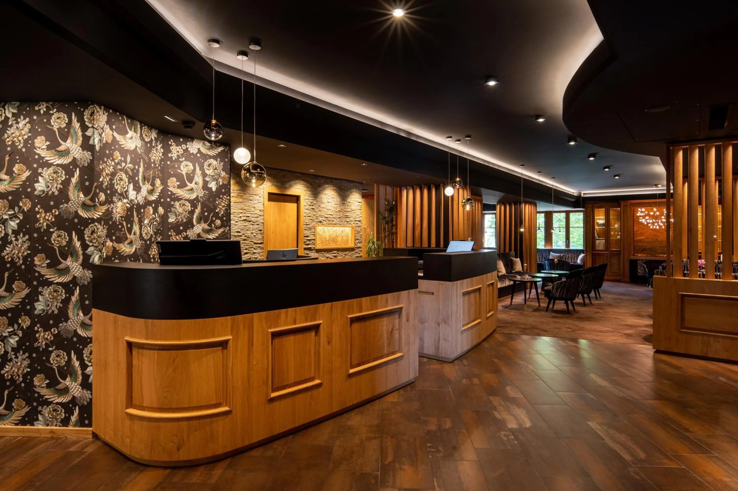 Lobby or reception in Hotel Spa Restaurant Domaine du Moulin