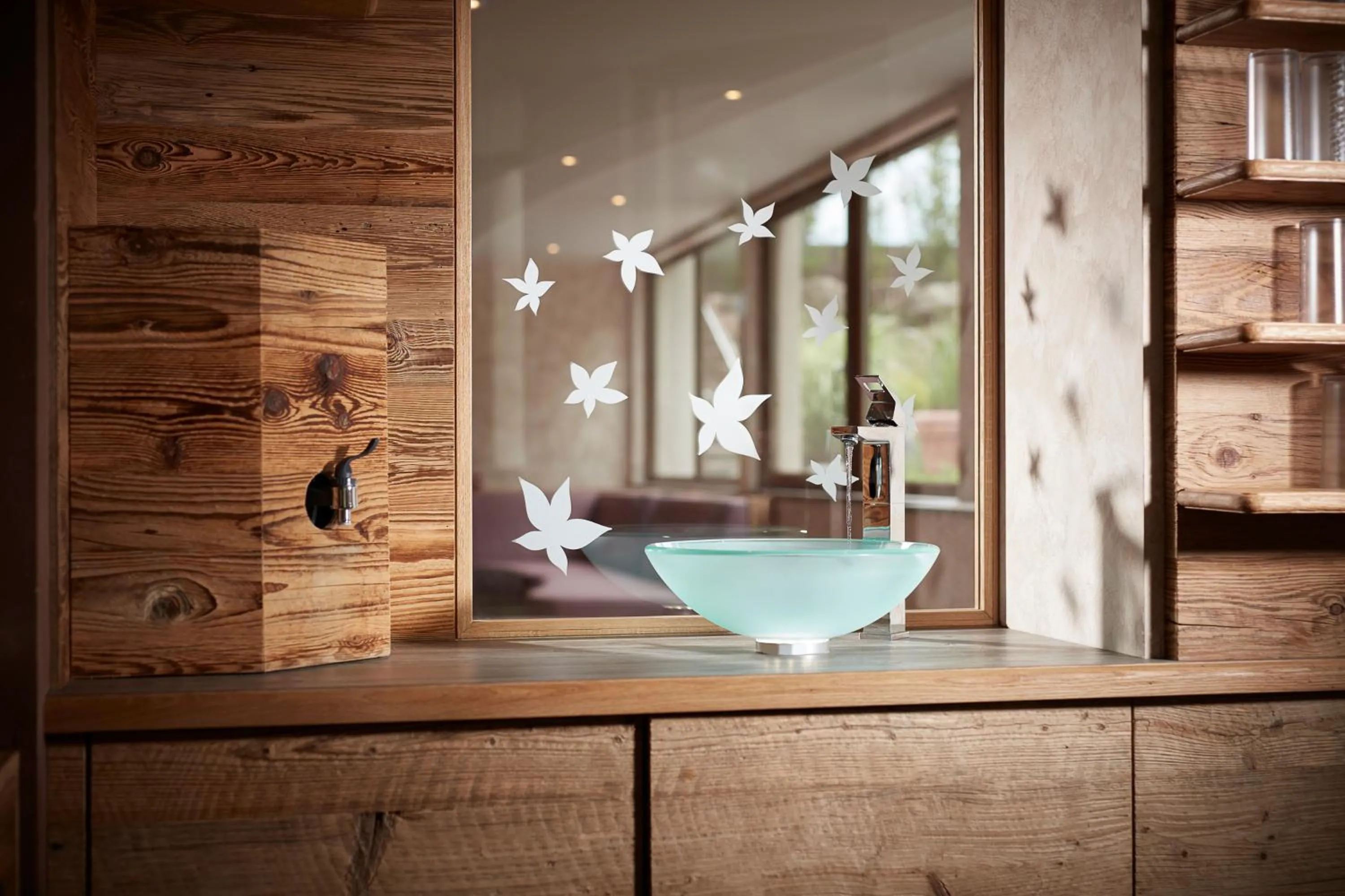 Spa and wellness centre/facilities in Hotel Spa Restaurant Domaine du Moulin