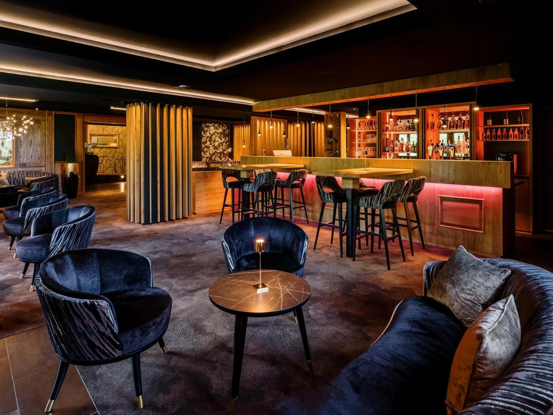 Lounge or bar in Hotel Spa Restaurant Domaine du Moulin