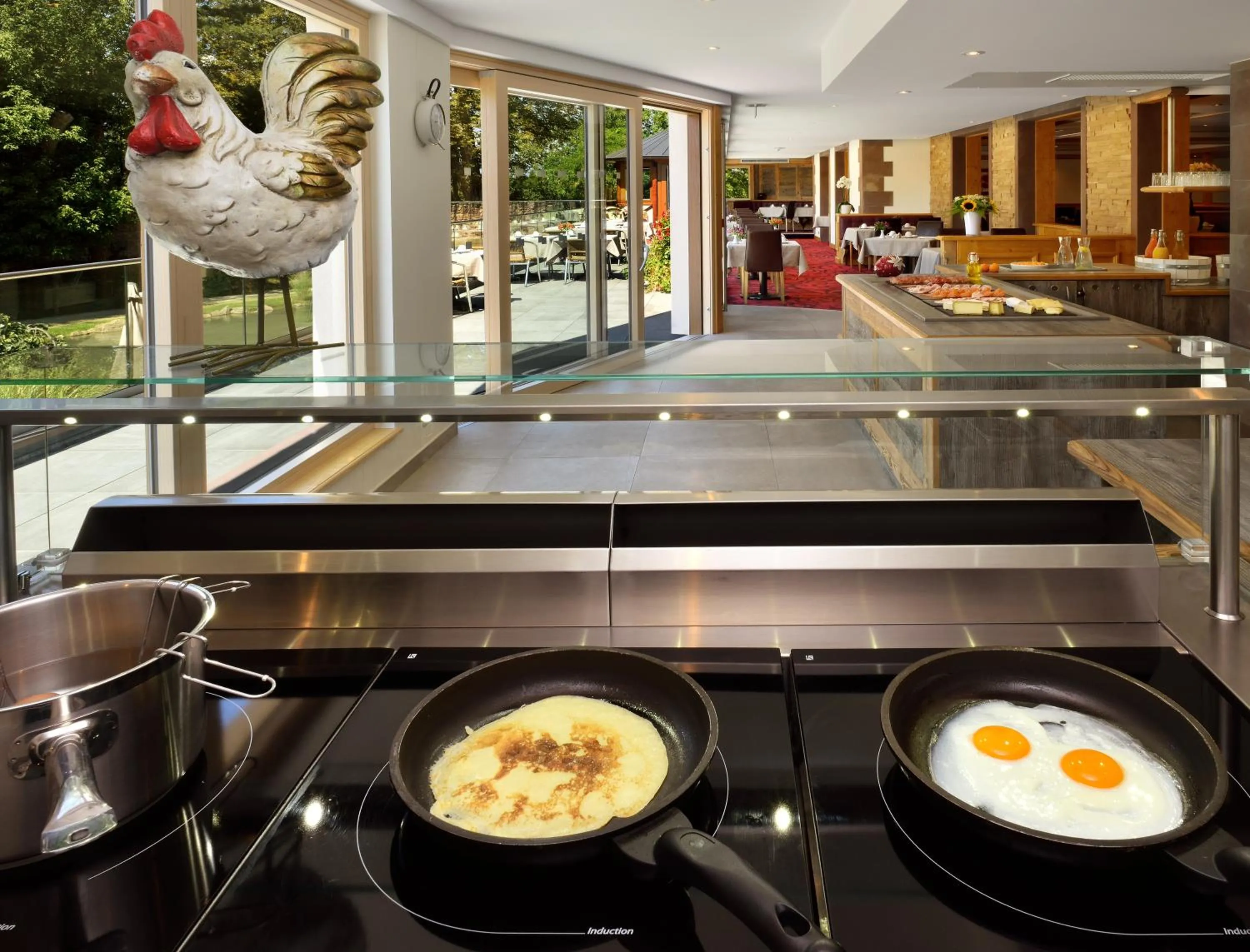 Breakfast in Hotel Spa Restaurant Domaine du Moulin