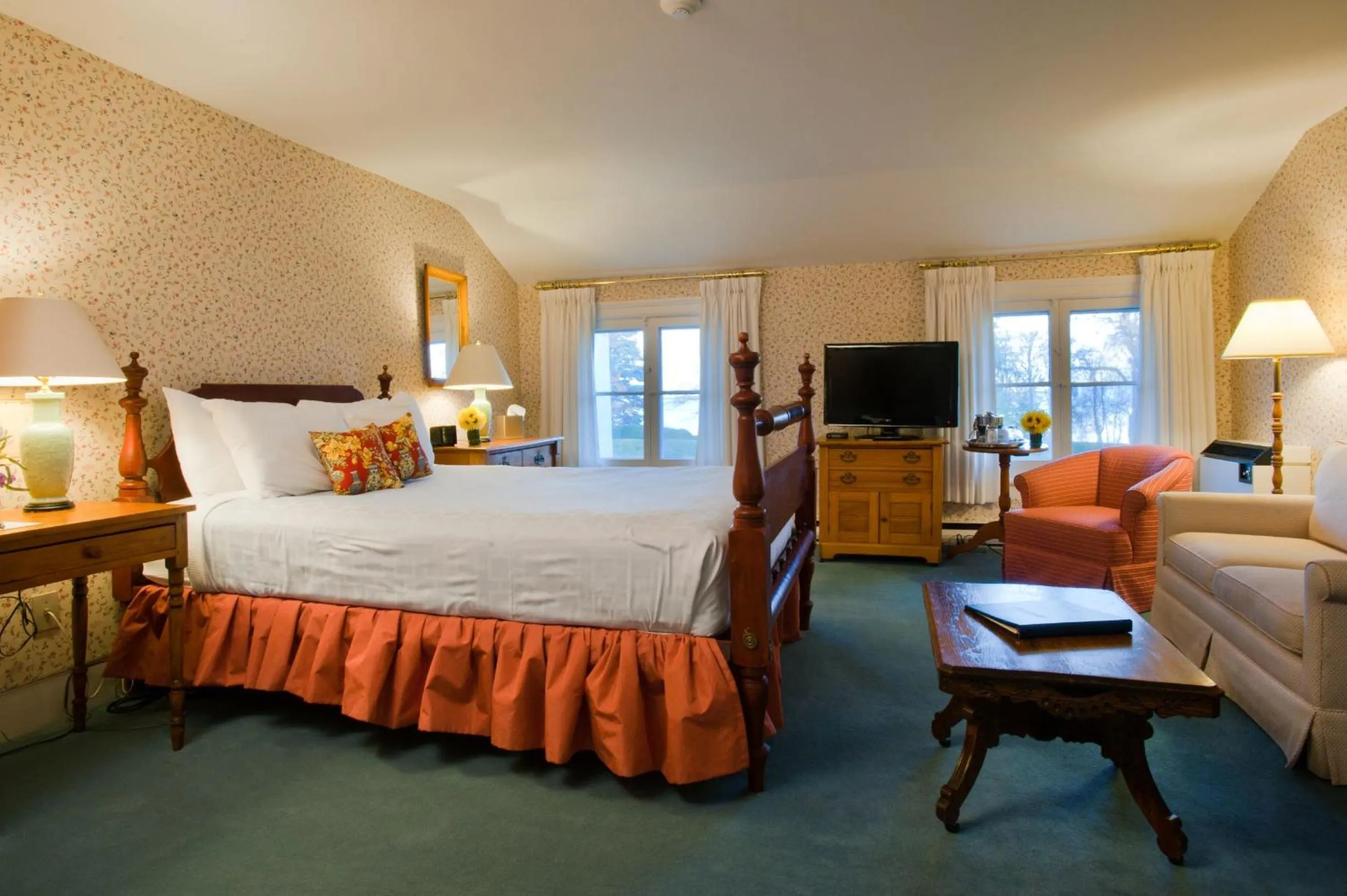 Bed in Briars Resort and Spa