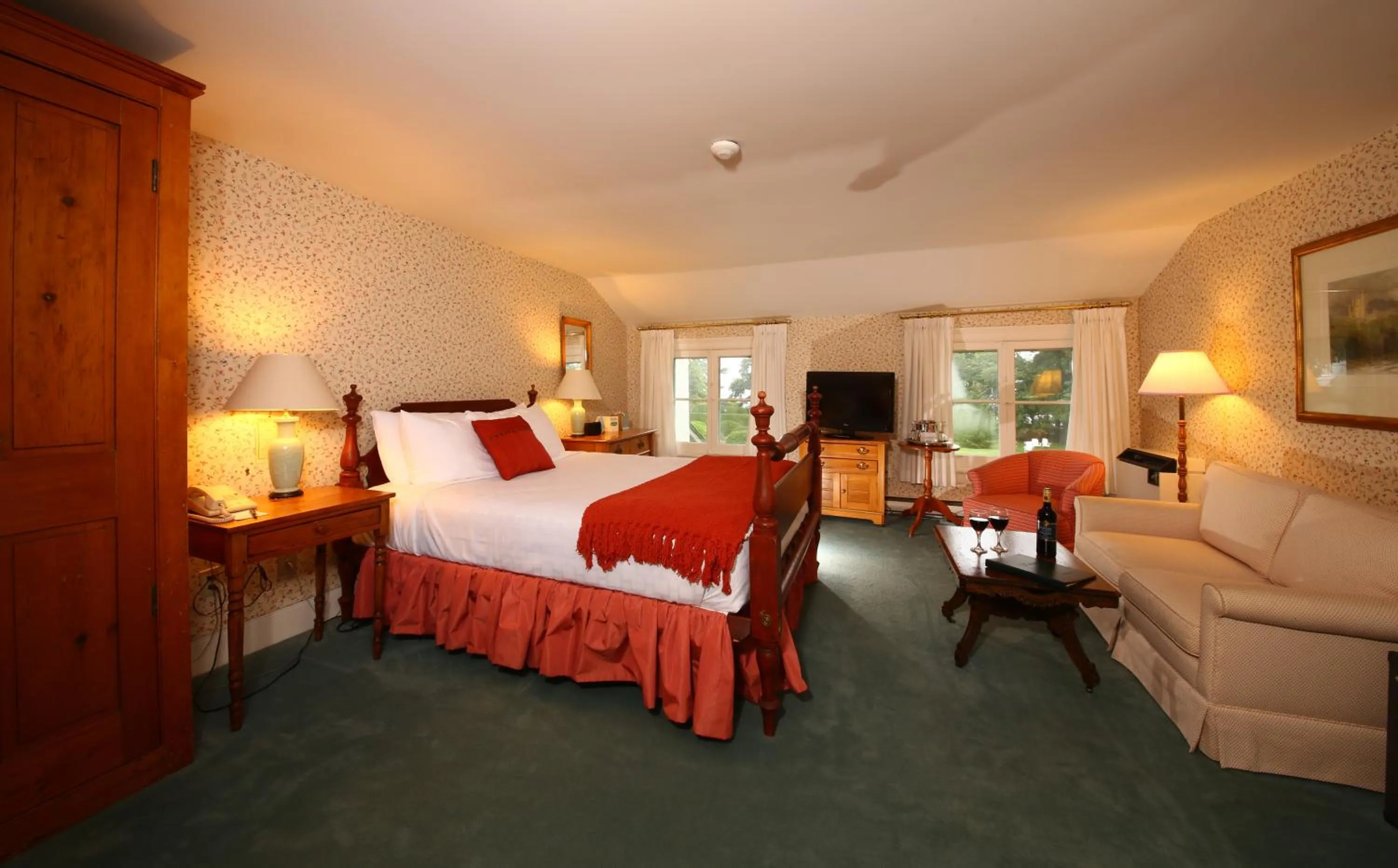 Bed in Briars Resort and Spa