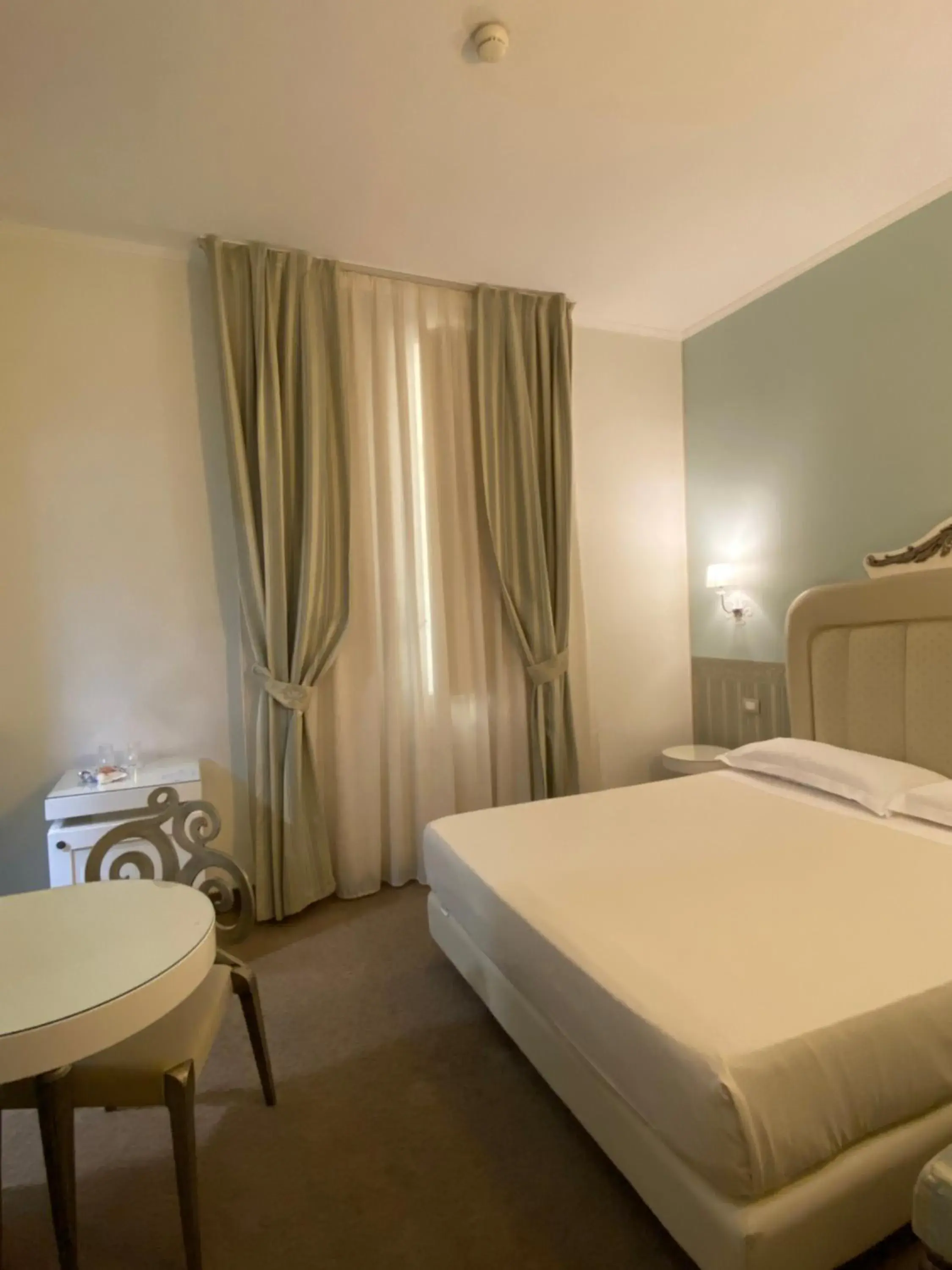 Bed in JR Hotels Oriente Bari Bed in JR Hotels Oriente Bari