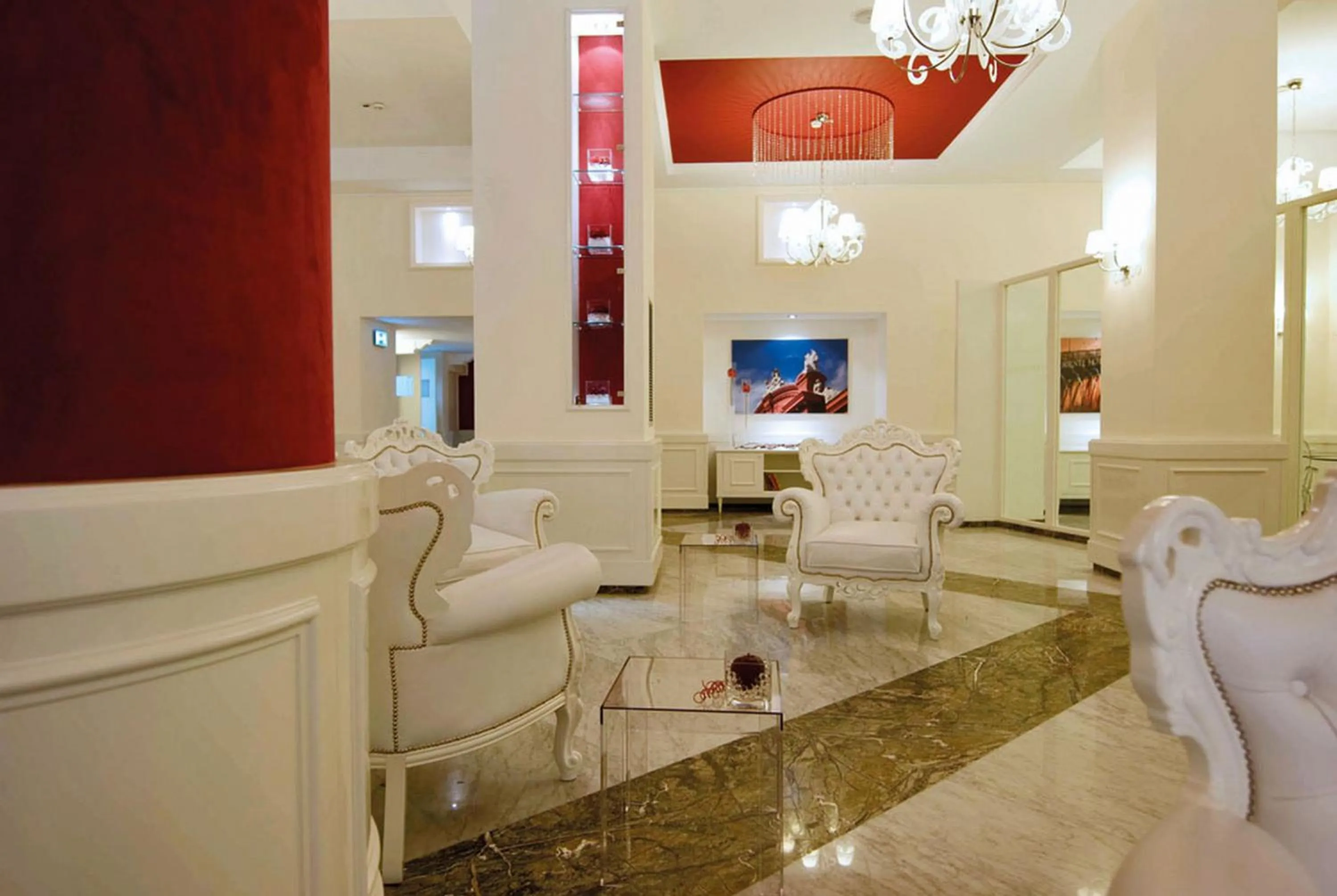 Lobby or reception in JR Hotels Oriente Bari