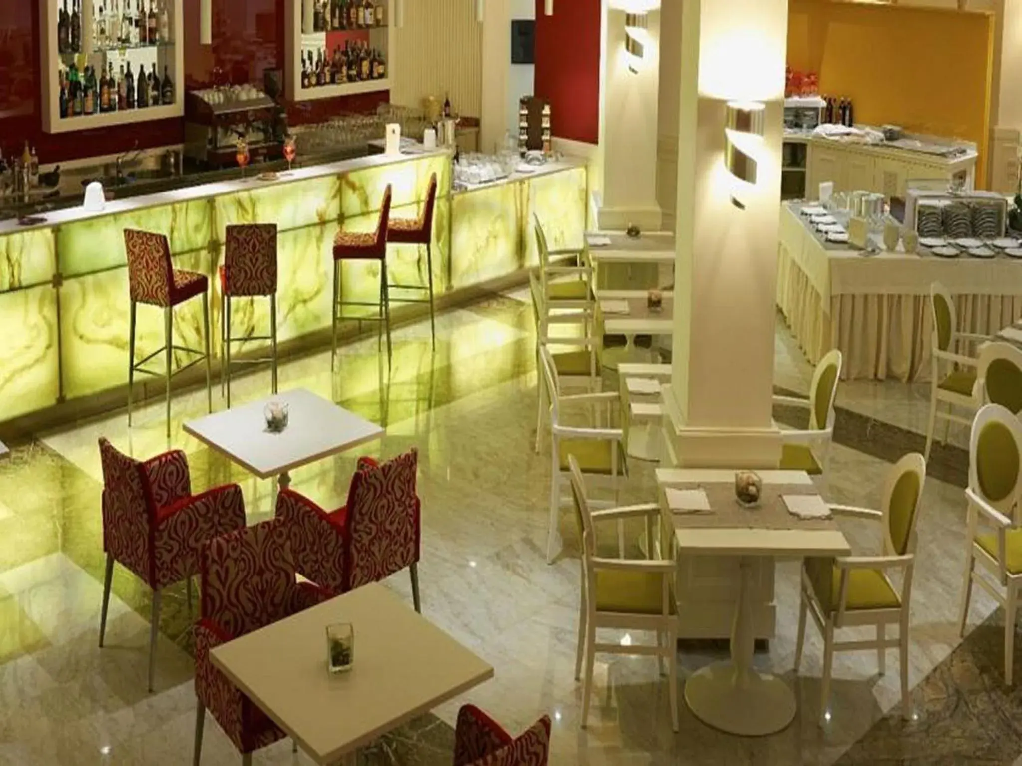 Restaurant/places to eat in JR Hotels Oriente Bari Restaurant/places to eat in JR Hotels Oriente Bari