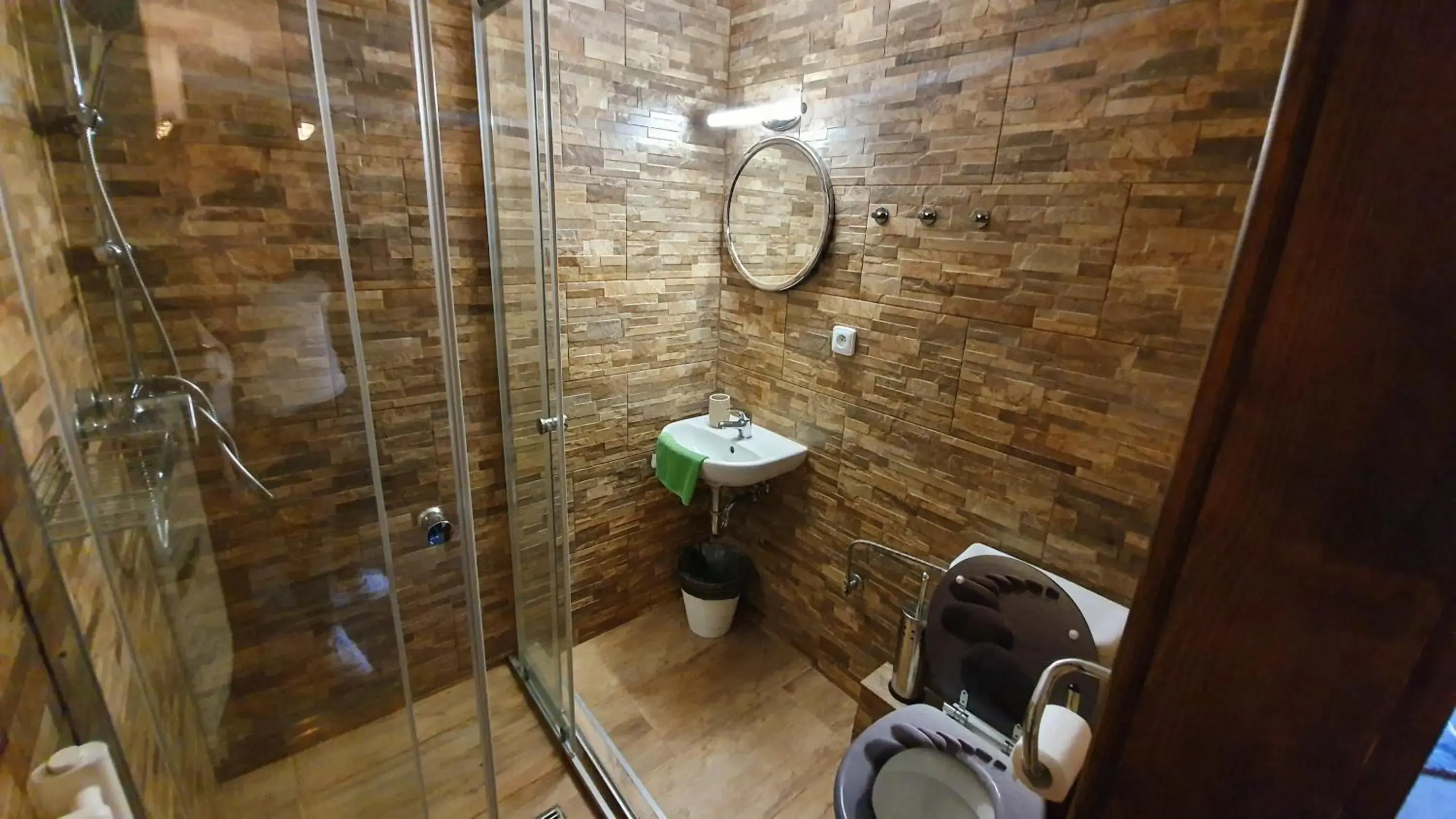 Triple Room with Bathroom in Horský hotel Kolínská bouda Triple Room with Bathroom in Horský hotel Kolínská bouda