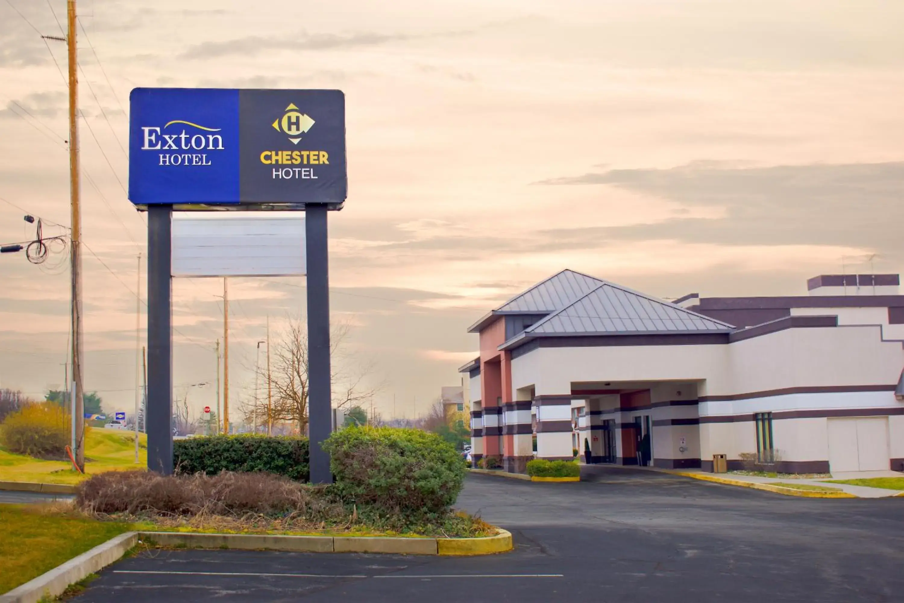 Property building in Chester Hotel and Conference Center Property building in Chester Hotel and Conference Center