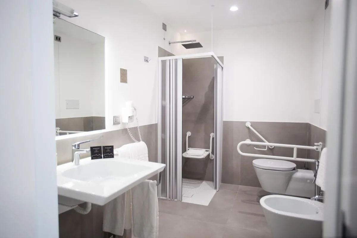 Bathroom in Hotel Monte Sarago