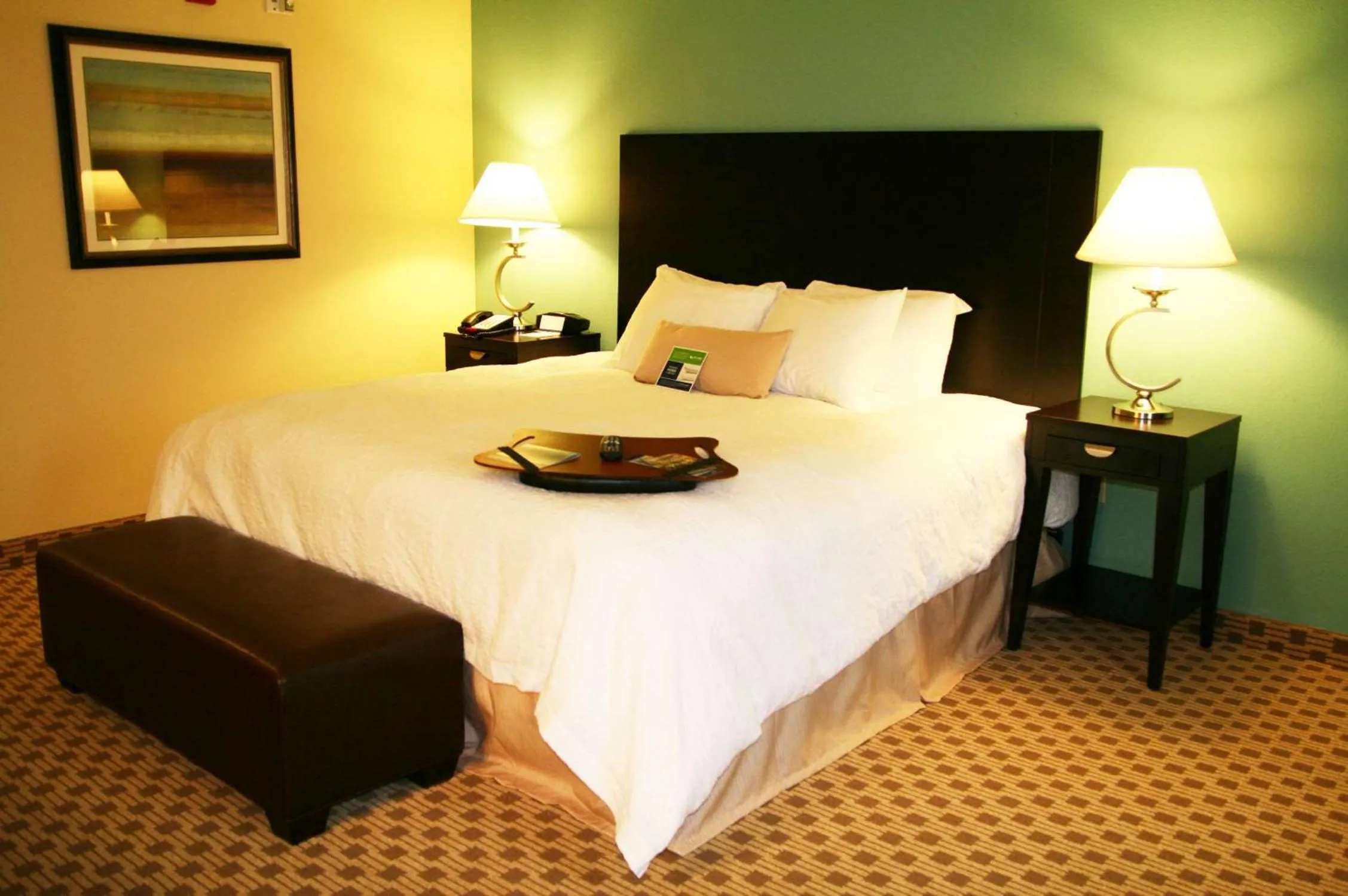 Bed in Hampton Inn Orange