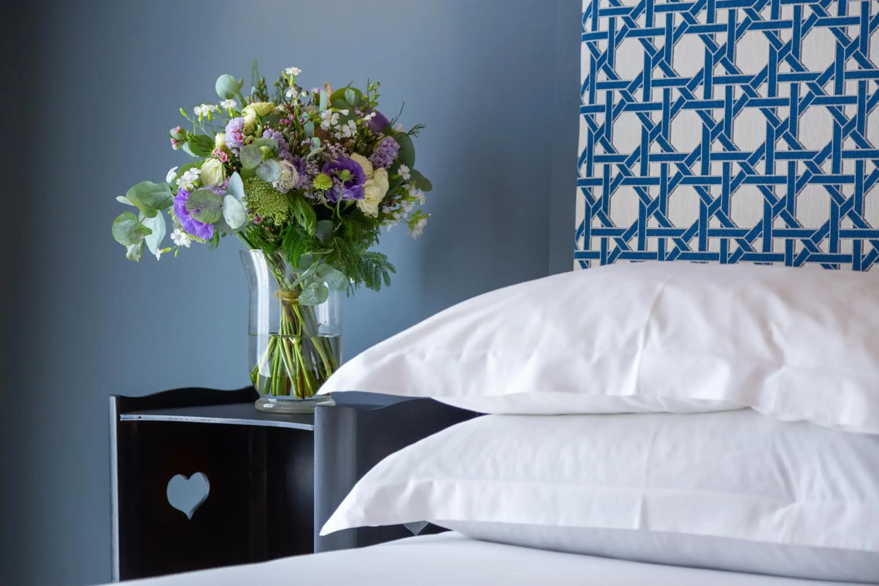 Bedroom, Bed in Hôtel Le Relais de Poste Arles Centre Historique Bedroom, Bed in Hôtel Le Relais de Poste Arles Centre Historique