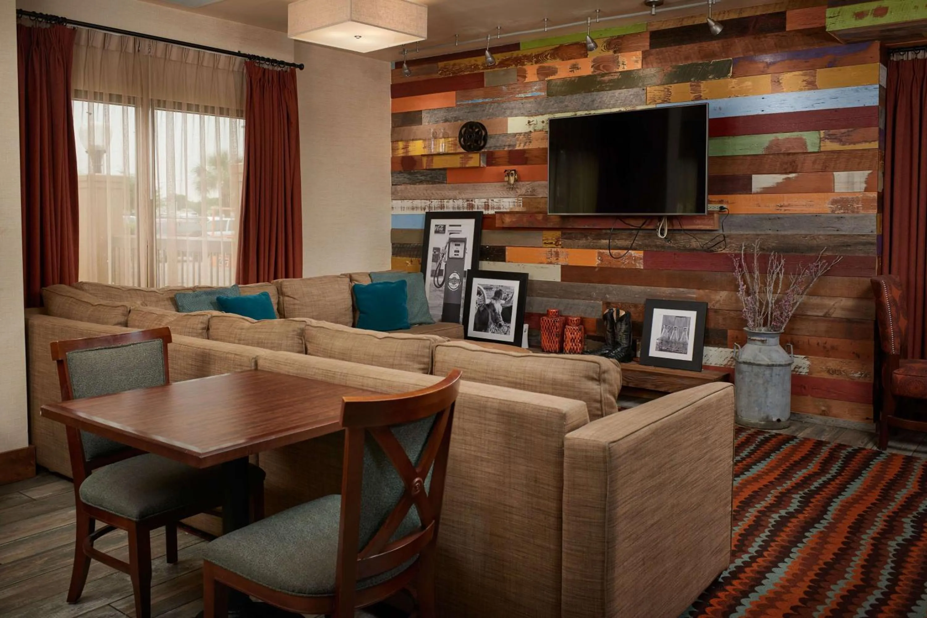 Lobby or reception in Hampton Inn Beaumont