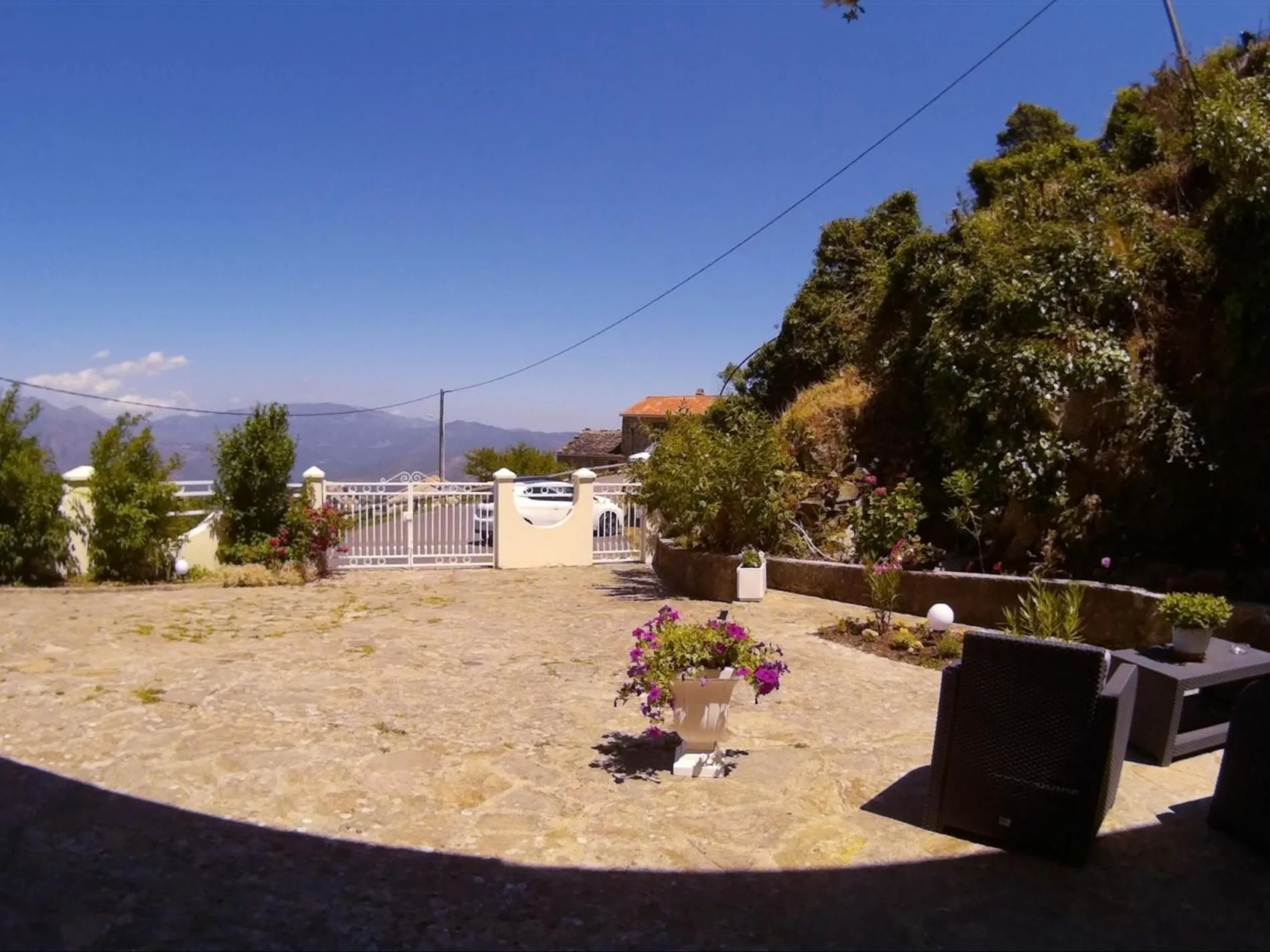 Double Room with Private Bathroom in Villa Emmony