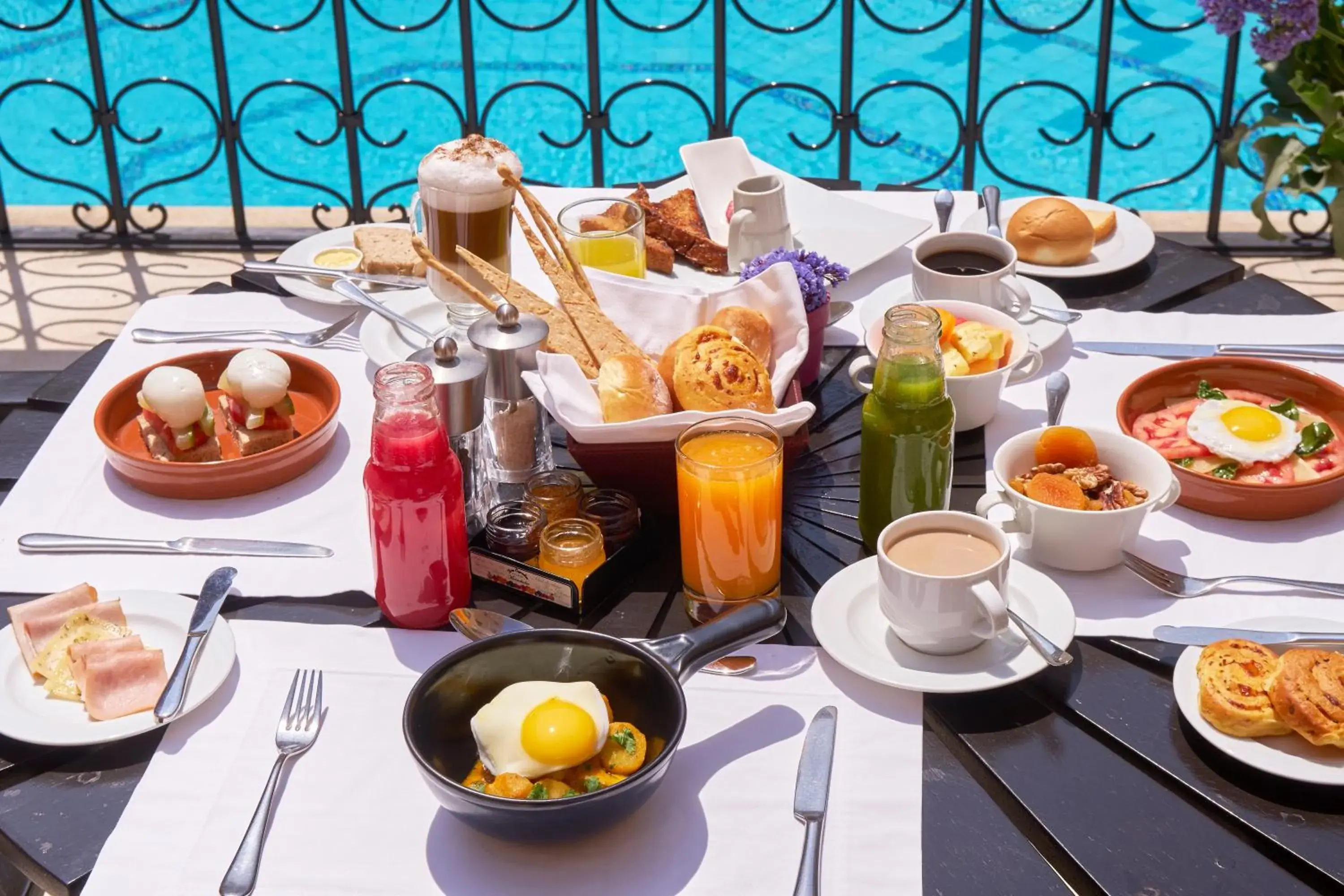 Buffet breakfast in Costa del Sol Trujillo Centro Buffet breakfast in Costa del Sol Trujillo Centro