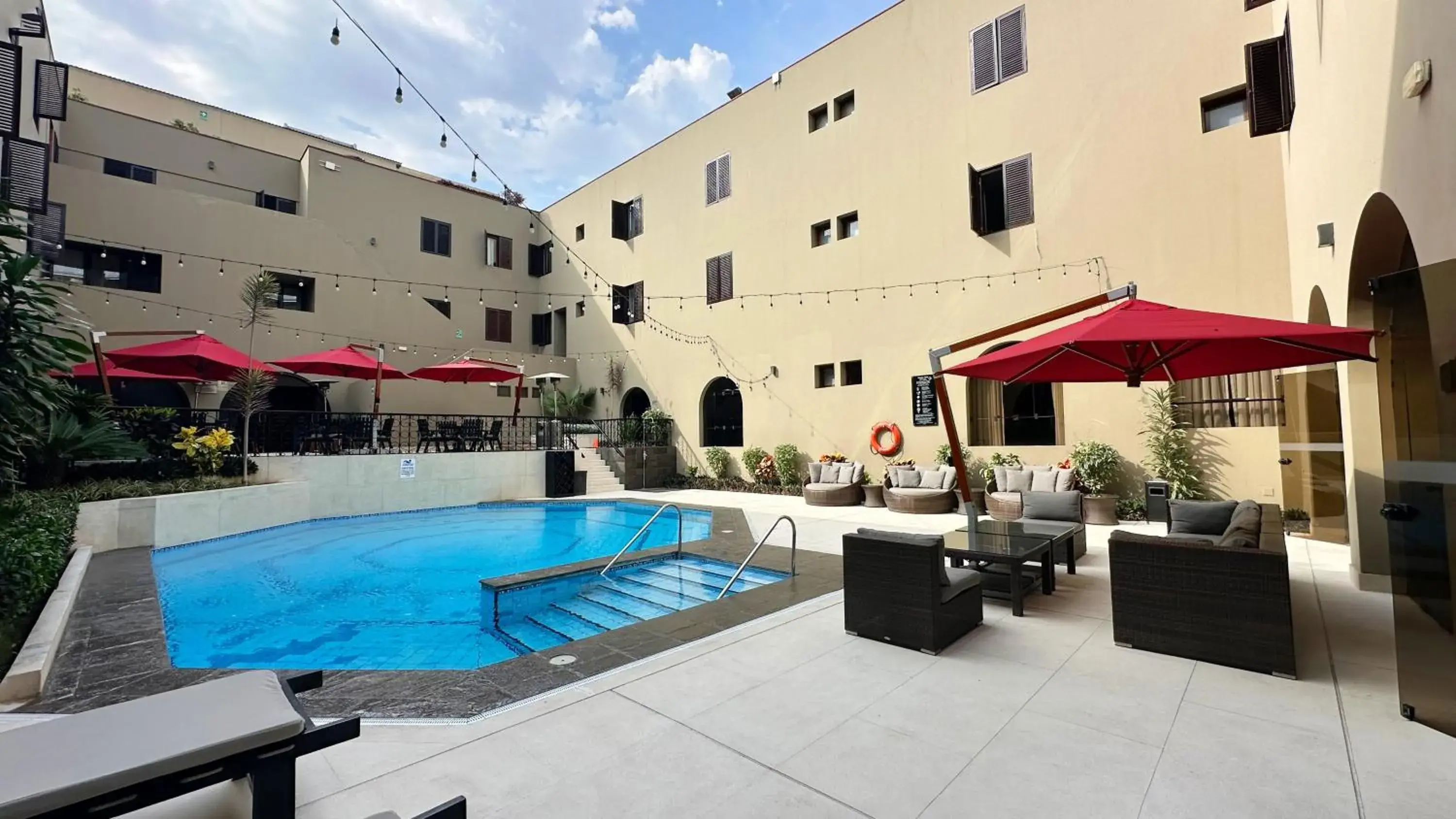 Property building in Costa del Sol Trujillo Centro Property building in Costa del Sol Trujillo Centro