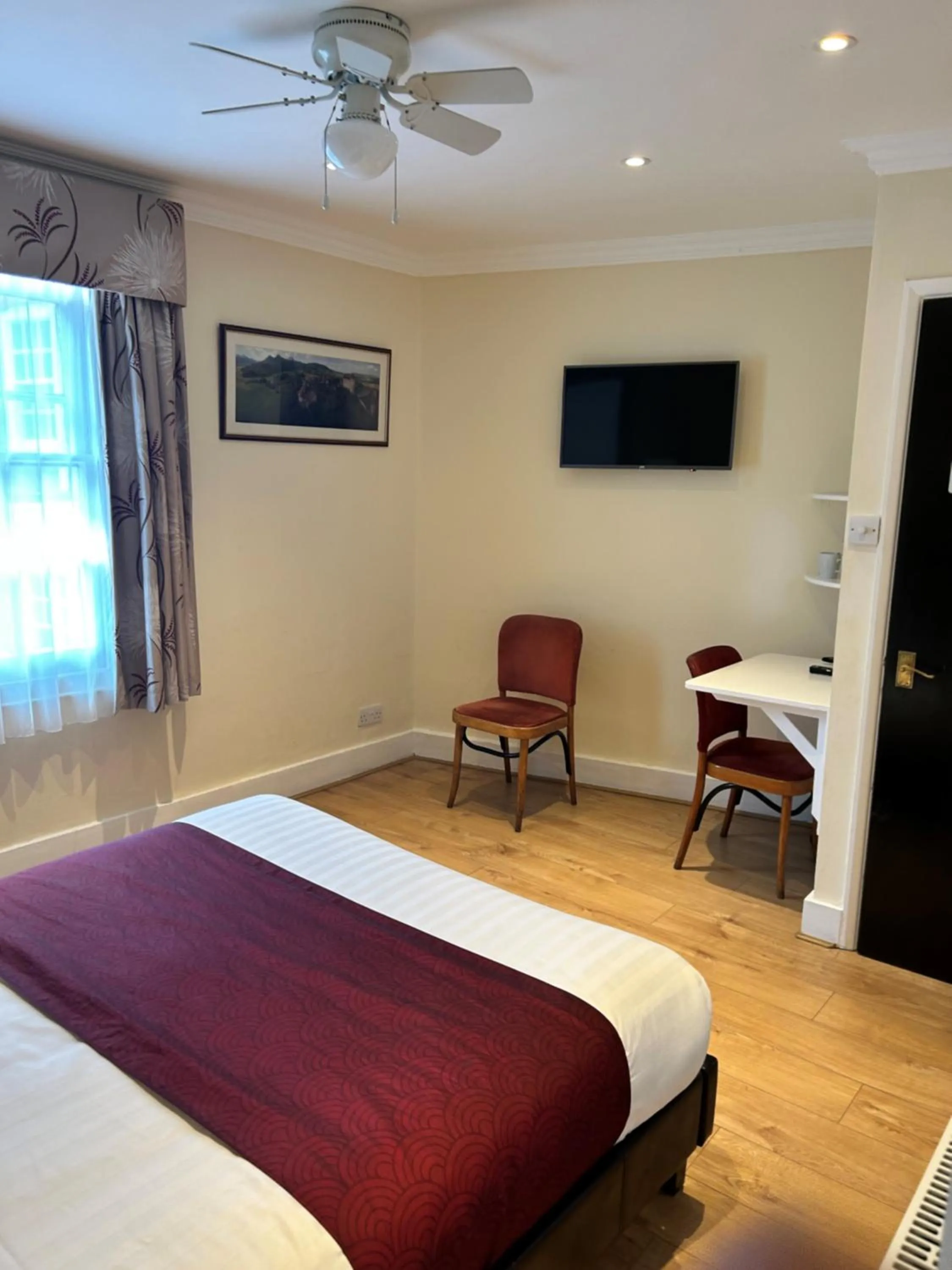 Bedroom, Bed in La Gaffe - Bed and Breakfast