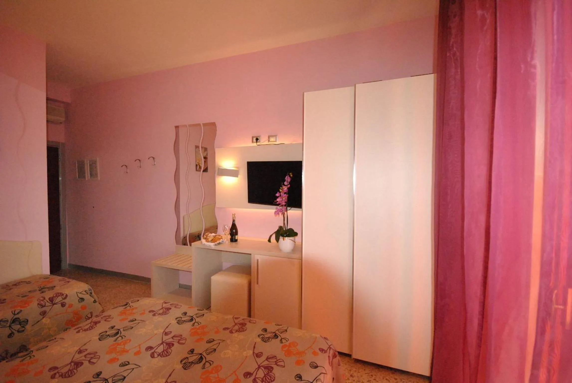 Bed in Hotel Prestigio