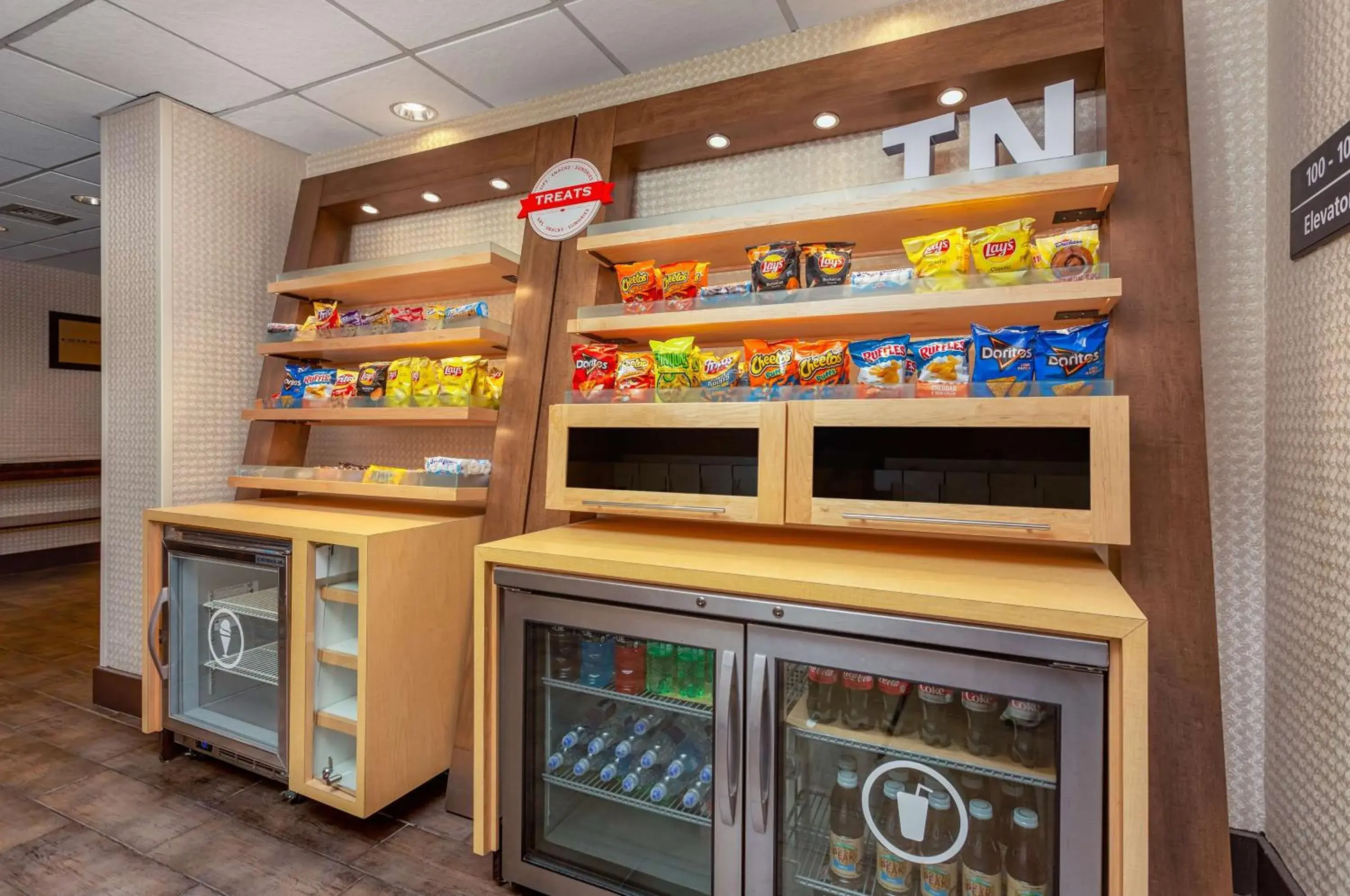 Restaurant/places to eat in Hampton Inn Bristol Restaurant/places to eat in Hampton Inn Bristol