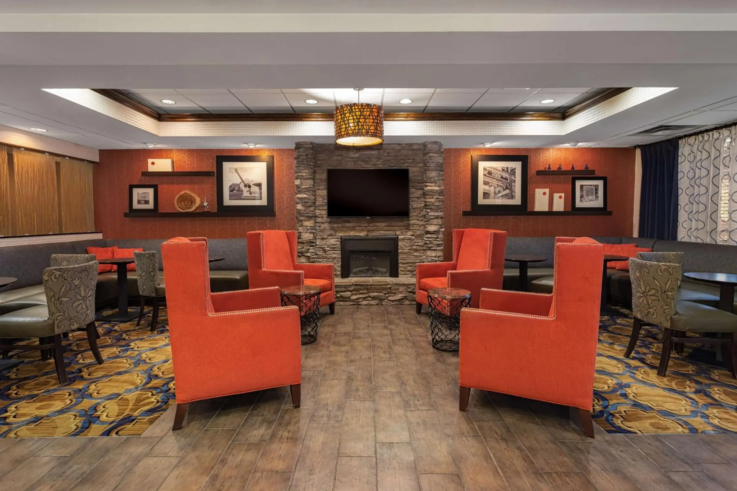 Lobby or reception in Hampton Inn Bristol Lobby or reception in Hampton Inn Bristol