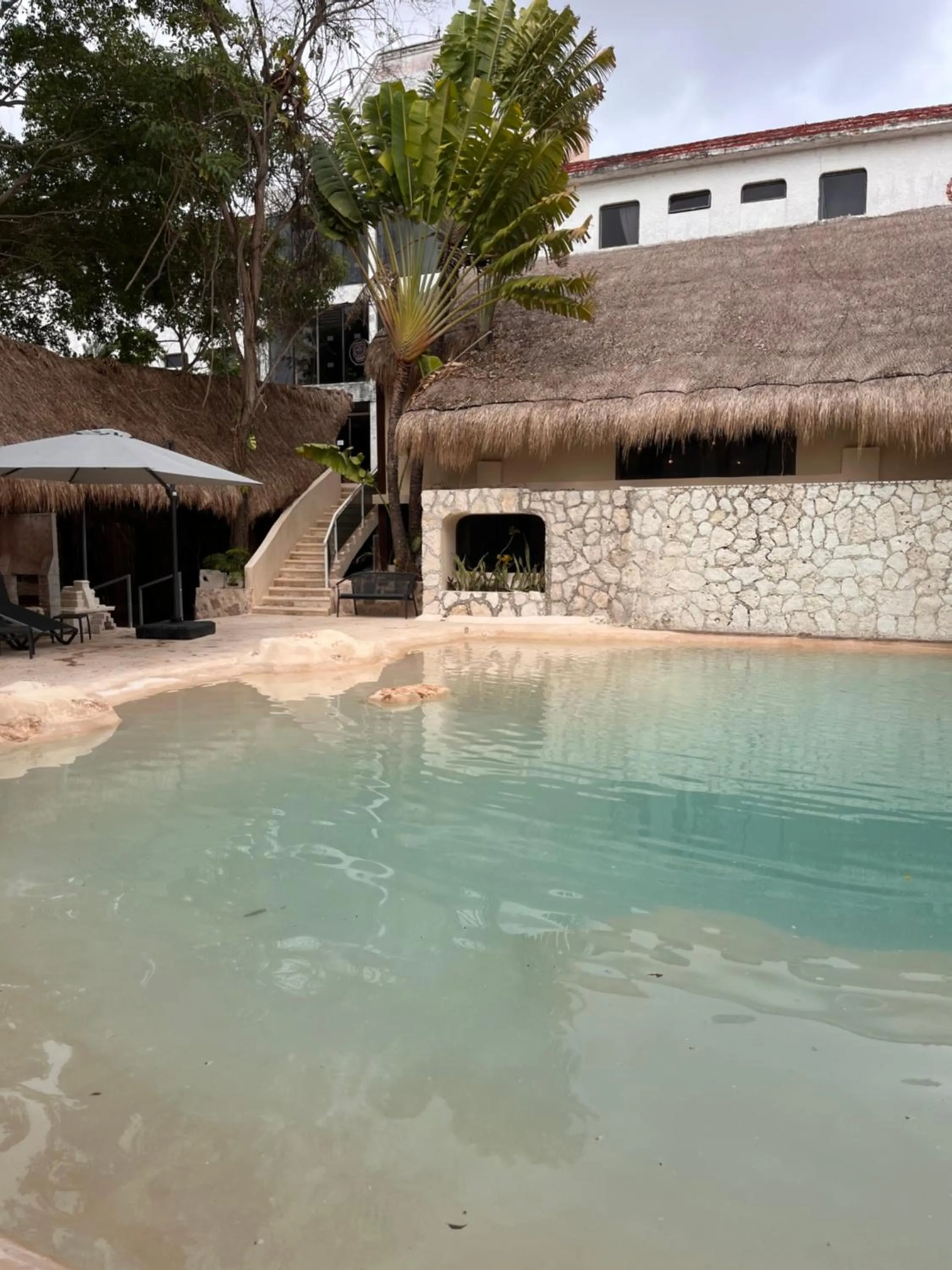 Swimming pool in Hotel Xbalamqué & Spa Cancún Centro