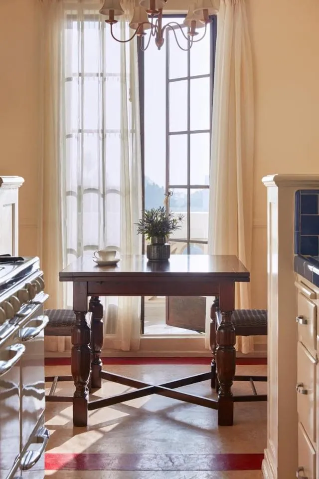 Dining area in Chateau Marmont