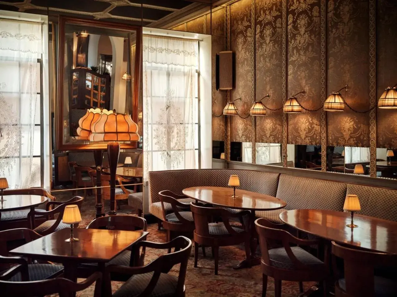 Restaurant/places to eat in Chateau Marmont Restaurant/places to eat in Chateau Marmont