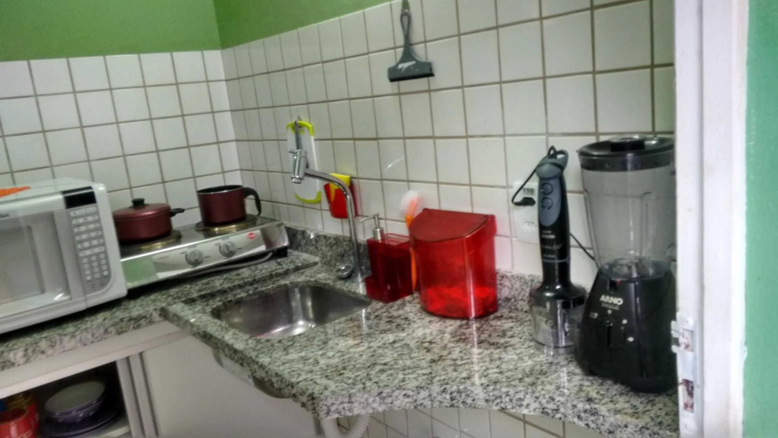 Communal kitchen in Pousada Tatuapara