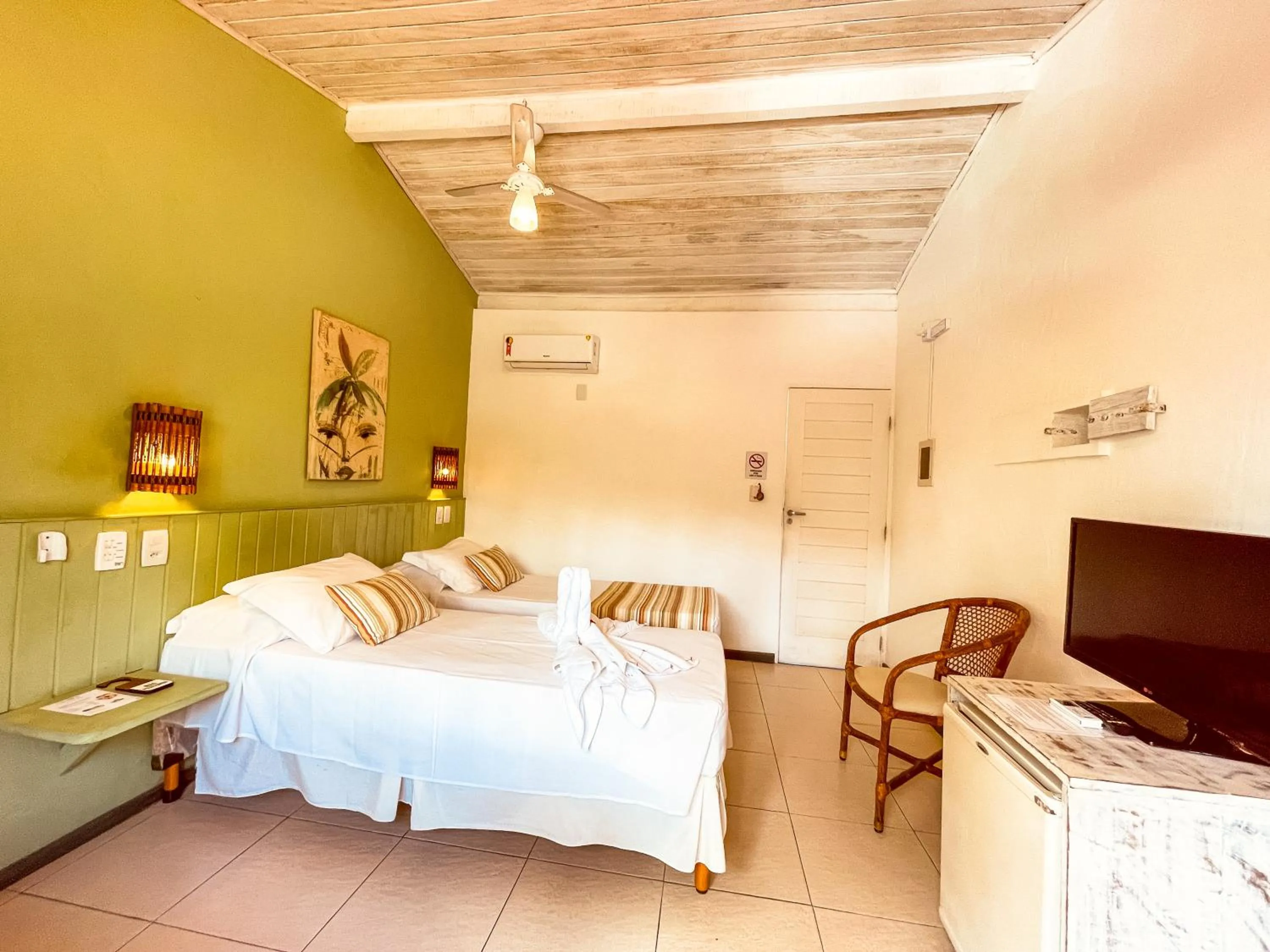 TV and multimedia, Bed in Pousada Tatuapara