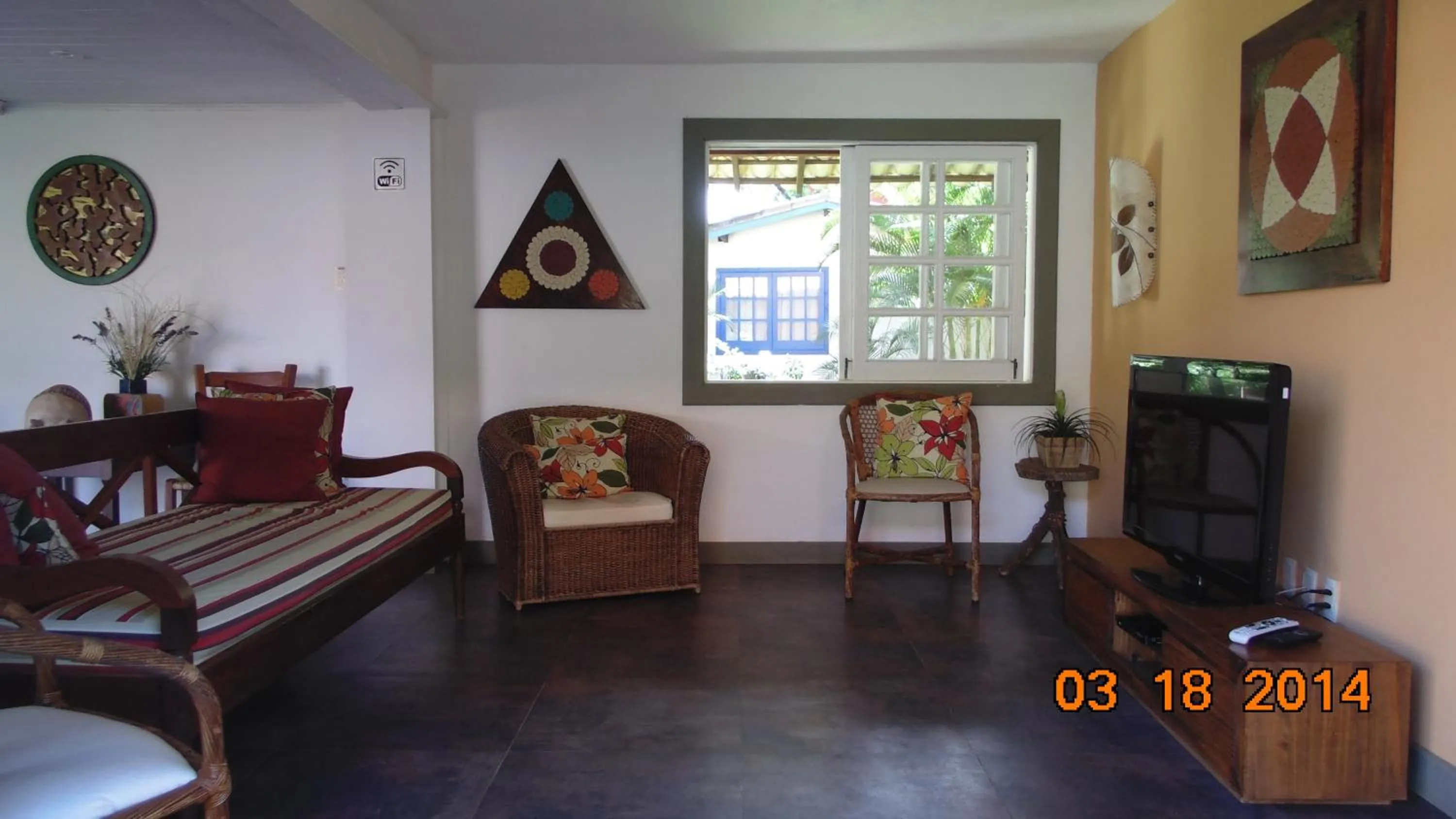 Communal lounge/ TV room in Pousada Tatuapara