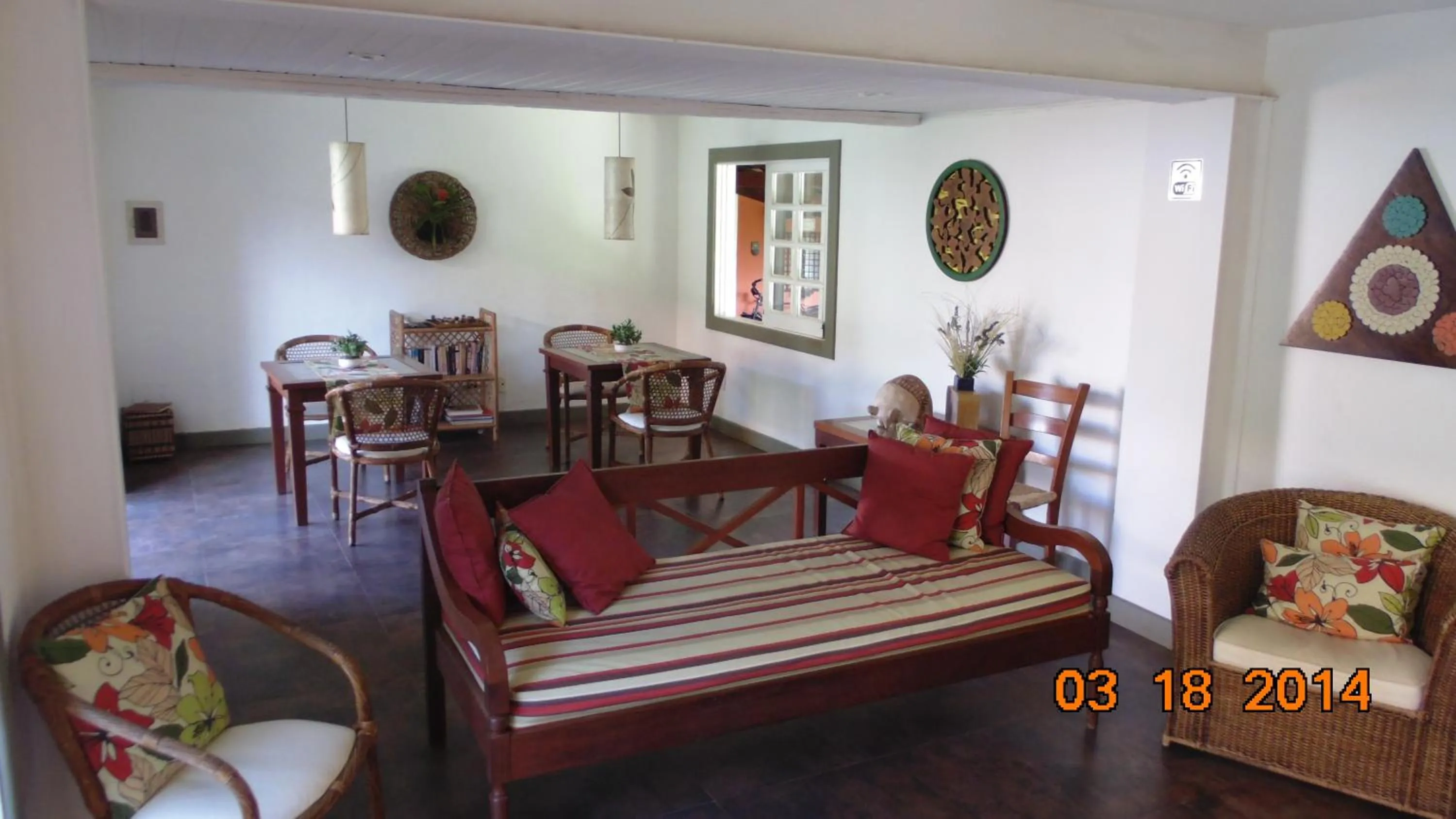 Communal lounge/ TV room in Pousada Tatuapara