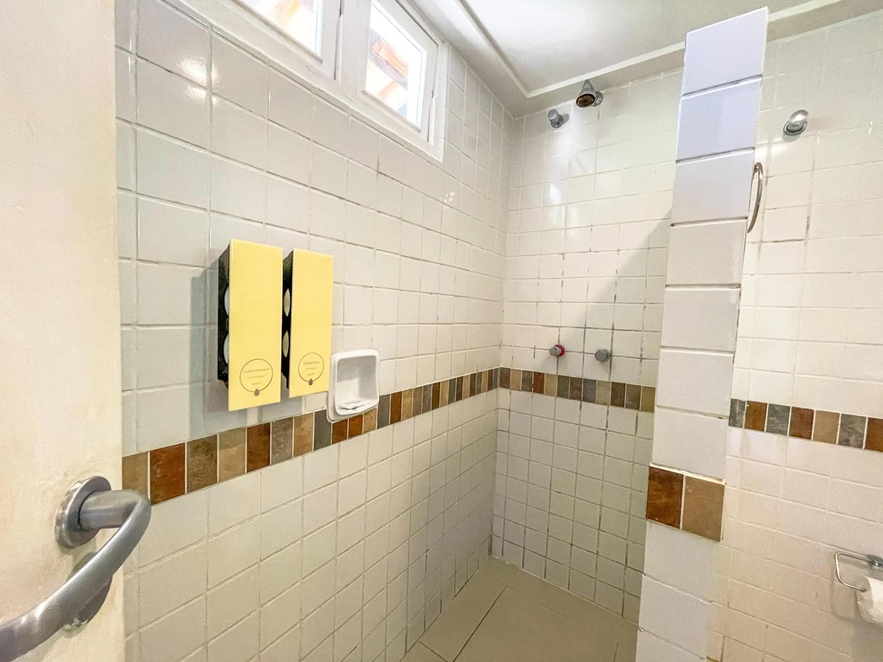 Shower in Pousada Tatuapara