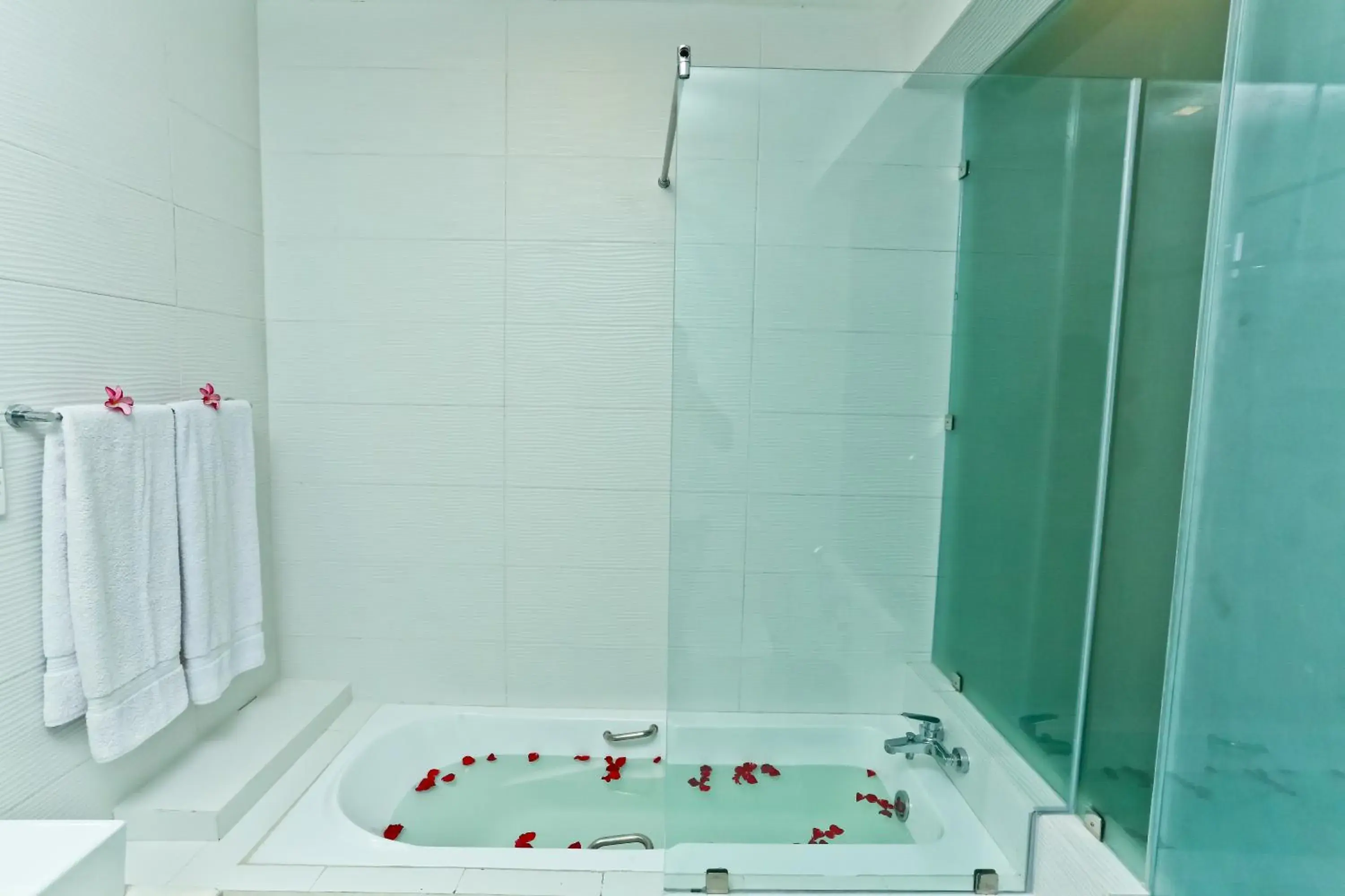 Bathroom in Golden Star Beach Hotel Bathroom in Golden Star Beach Hotel