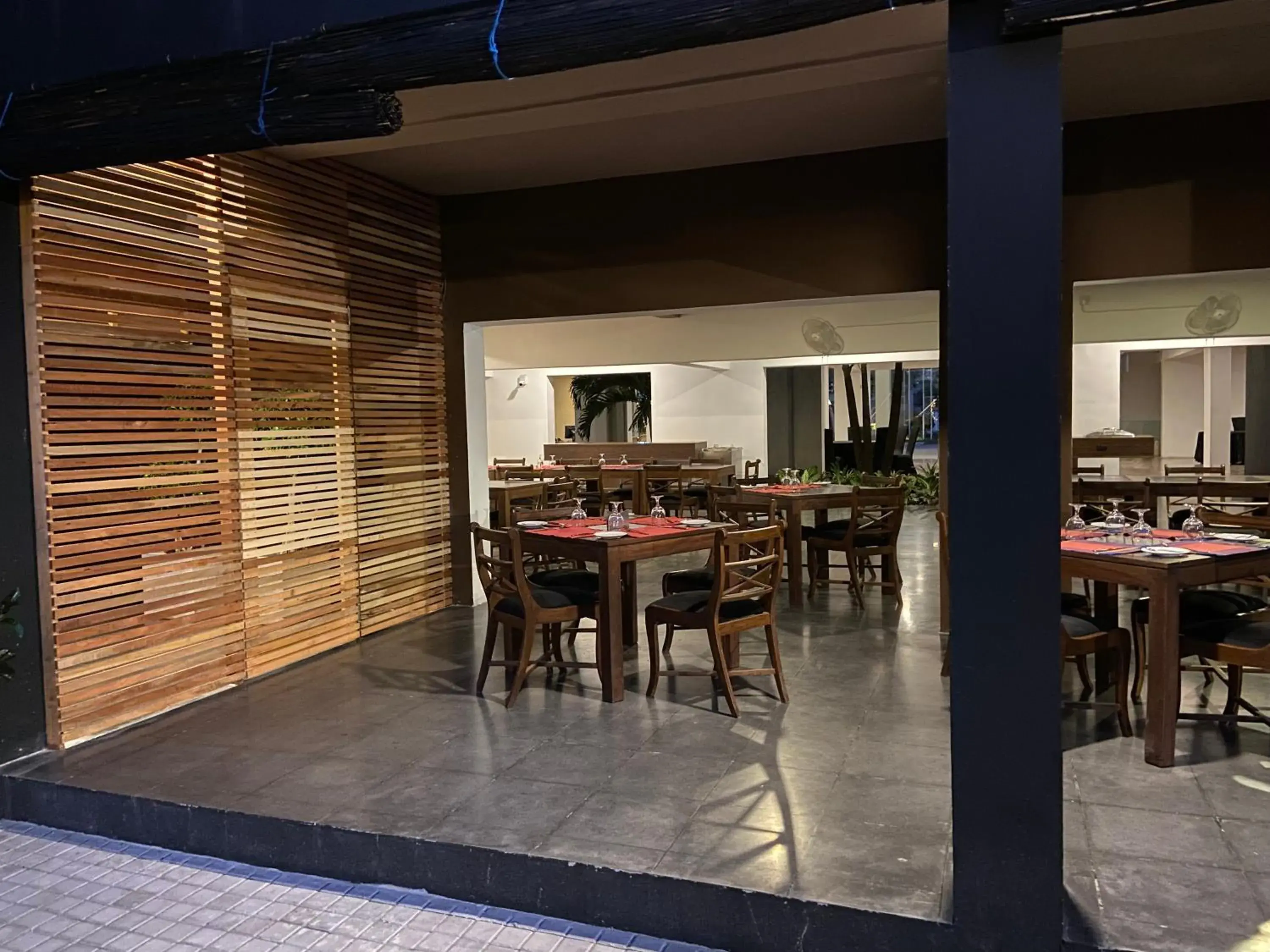 Restaurant/places to eat in Golden Star Beach Hotel Restaurant/places to eat in Golden Star Beach Hotel